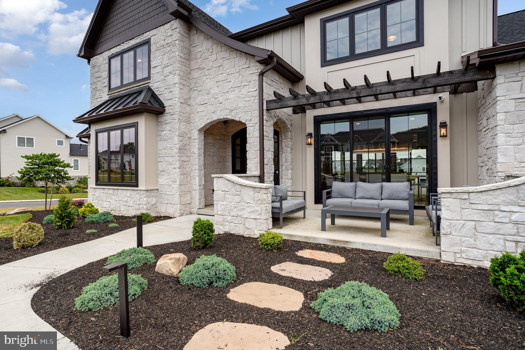 GLENDALE ESTATES - Residential