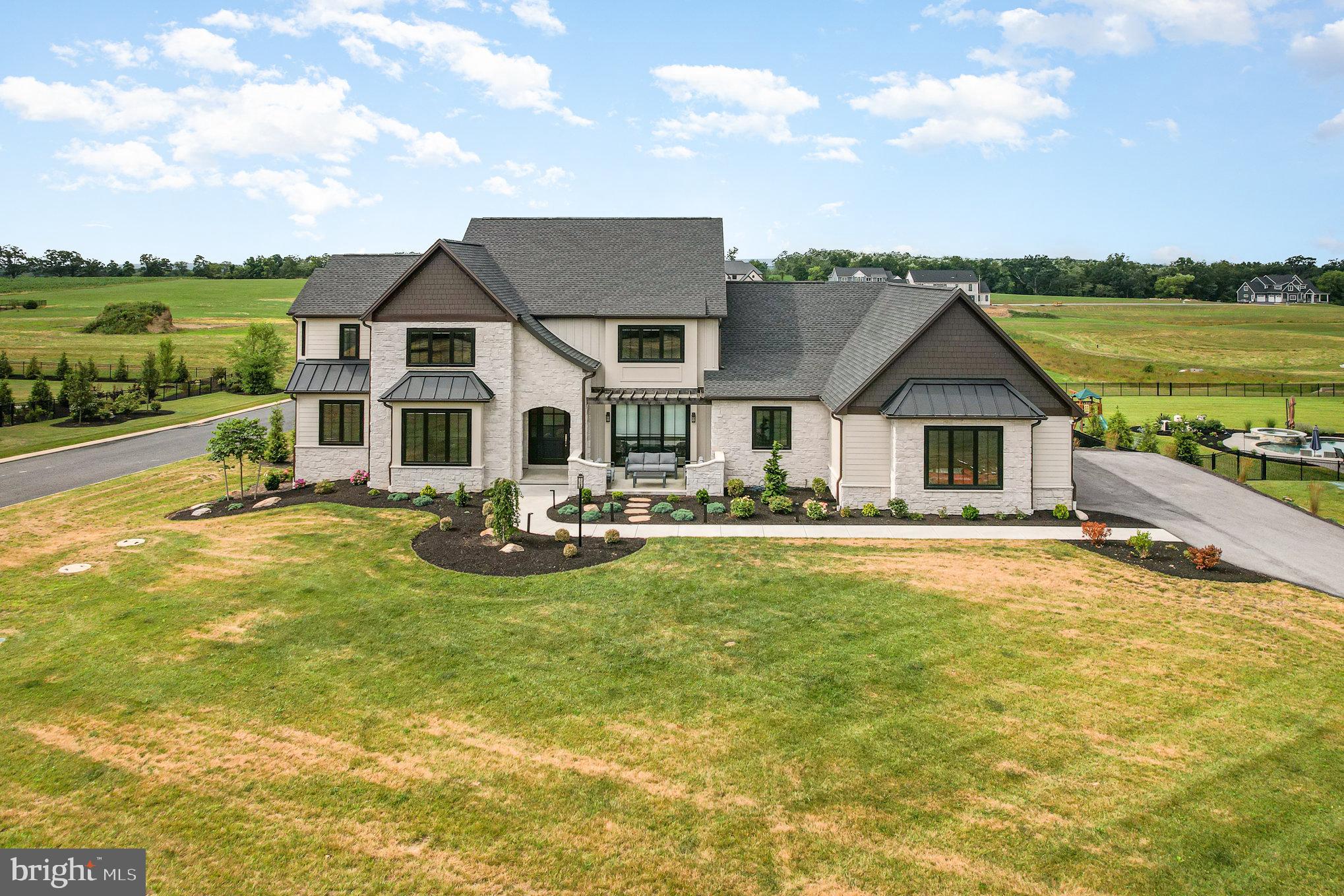 GLENDALE ESTATES - Residential