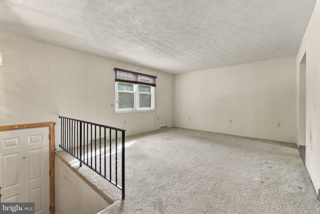 Photo of 8614 Quentin Avenue, BALTIMORE, MD 21234 (MLS # MDBC2176980)