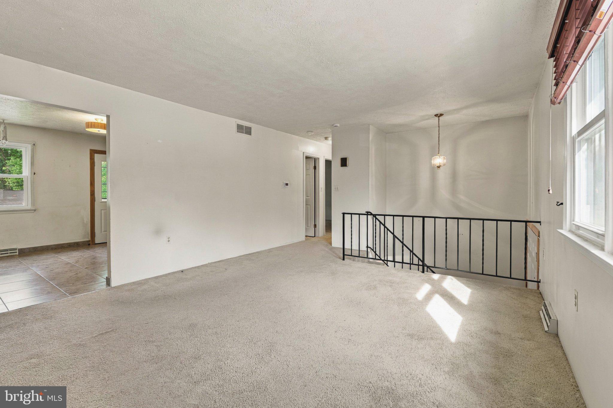 8614 QUENTIN AVENUE