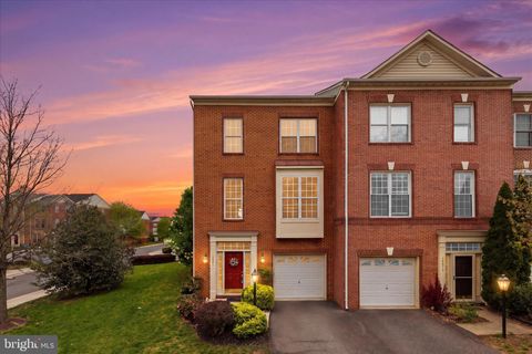 12974 WOOD CRESCENT CIRCLE HERNDON VA 20171