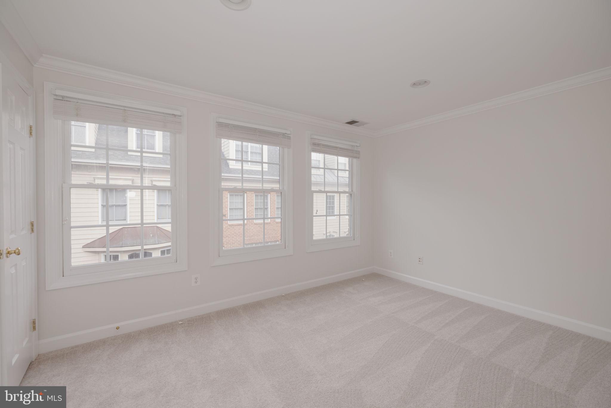 CAMERON STATION - Residential Lease