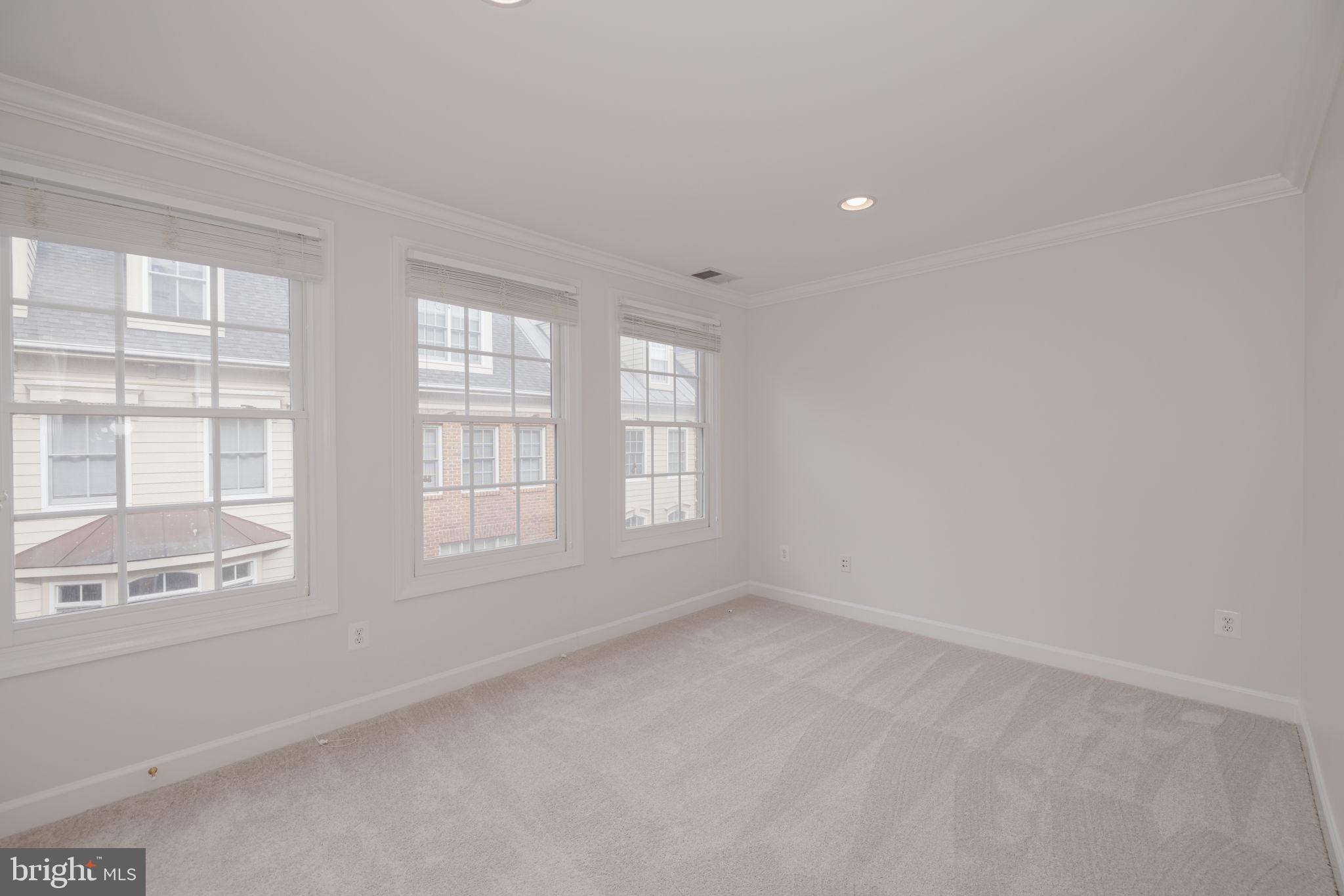 CAMERON STATION - Residential Lease