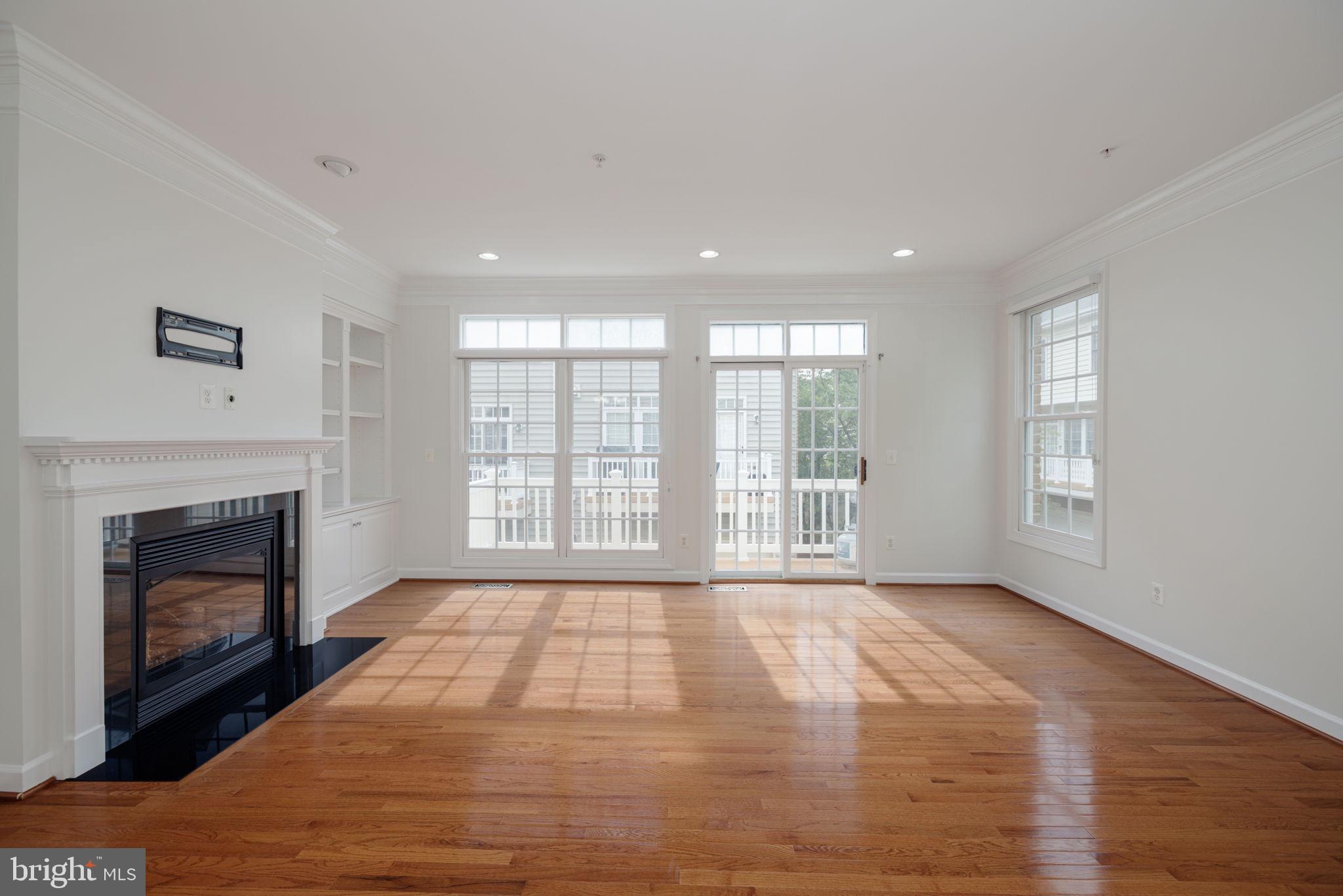 CAMERON STATION - Residential Lease