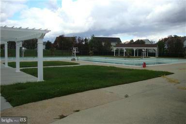 ST CHARLES SUB - WAKEFIELD - Residential