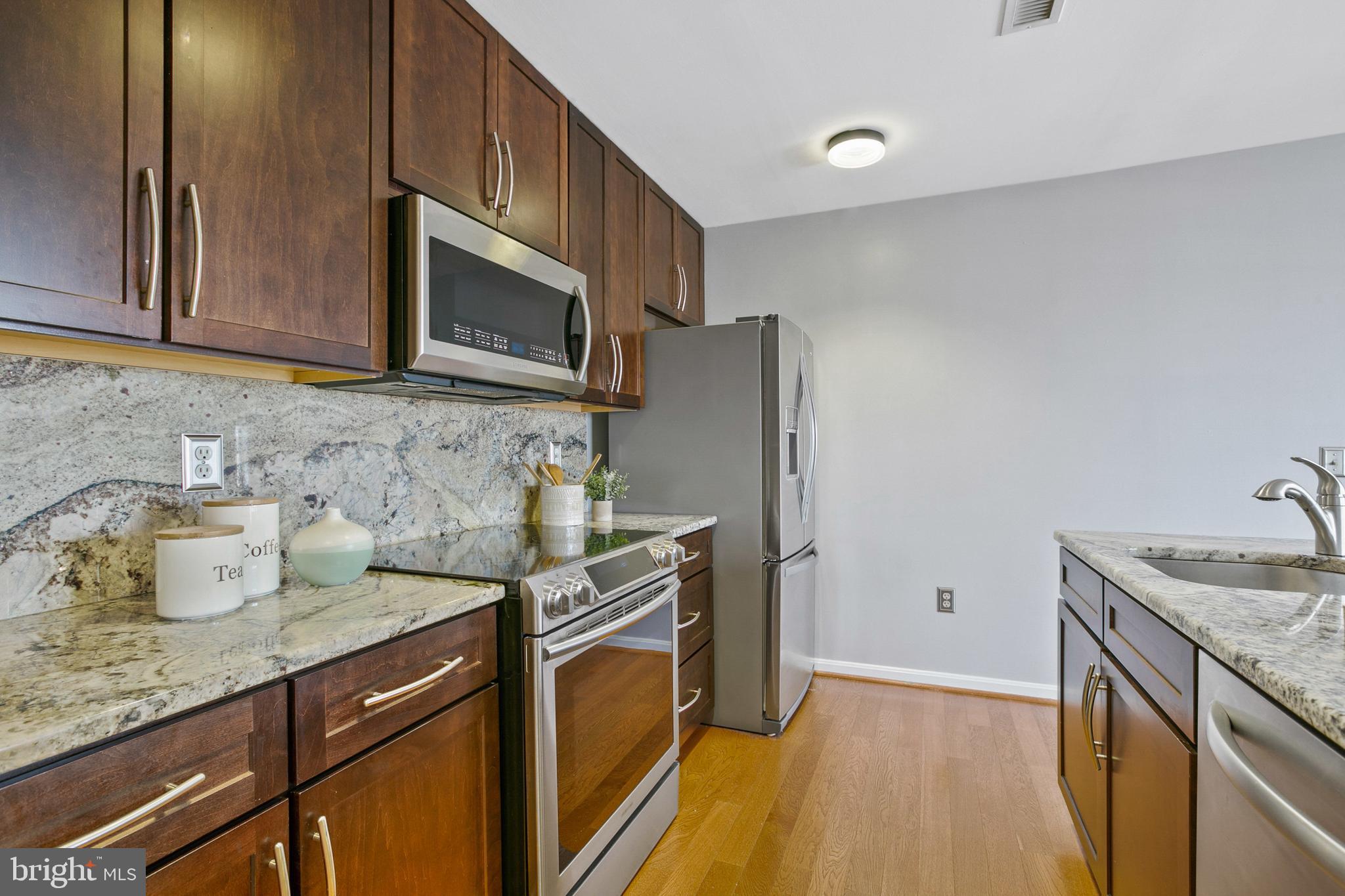 CANTON - Residential