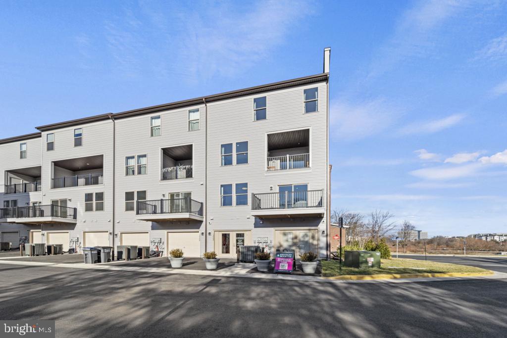 DULLES TECHNOLOGY - Residential