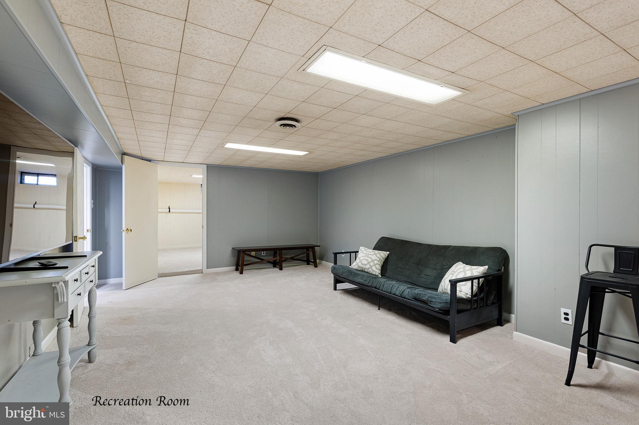 KINGSTON ACRES - Residential