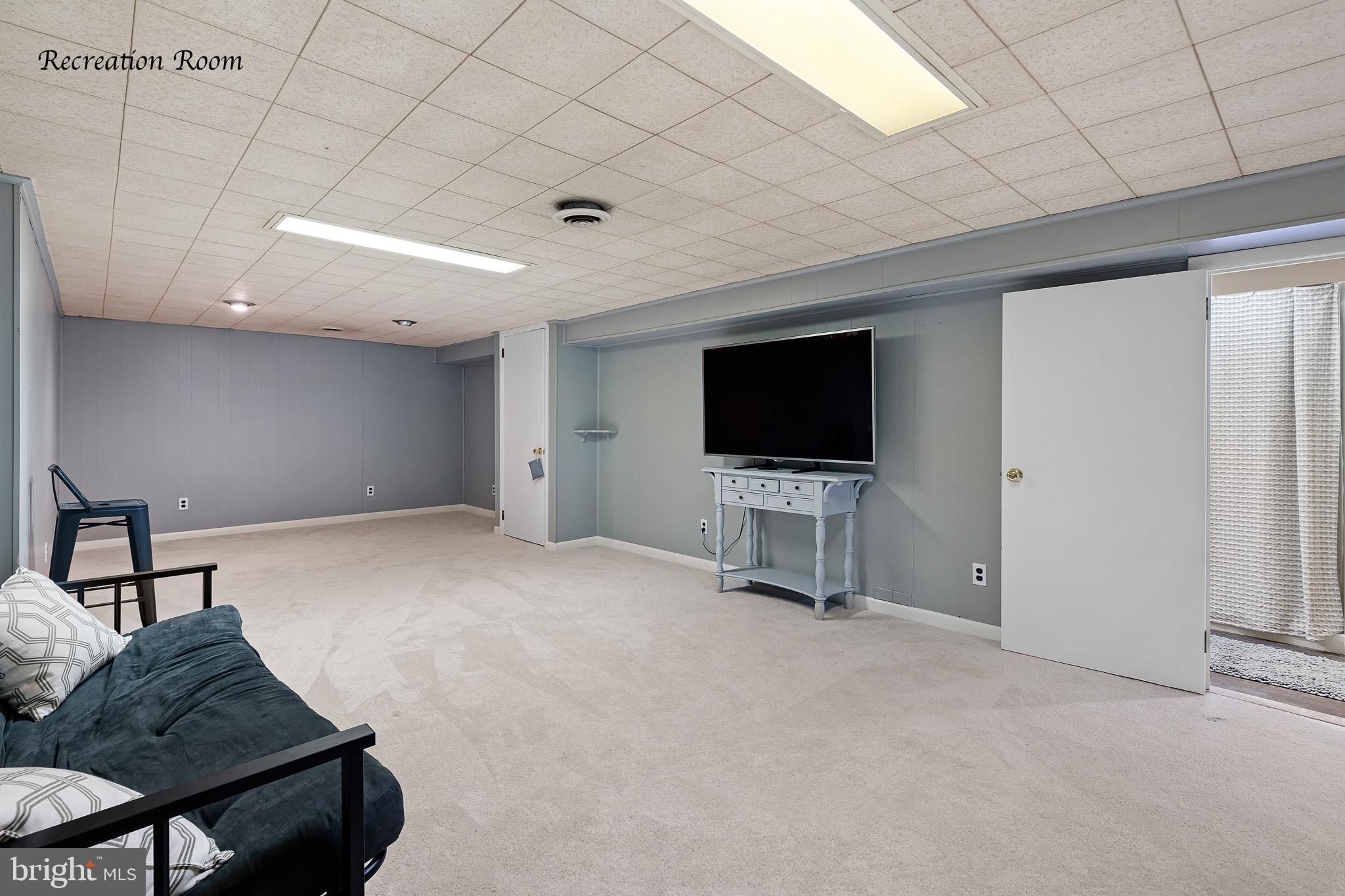 KINGSTON ACRES - Residential