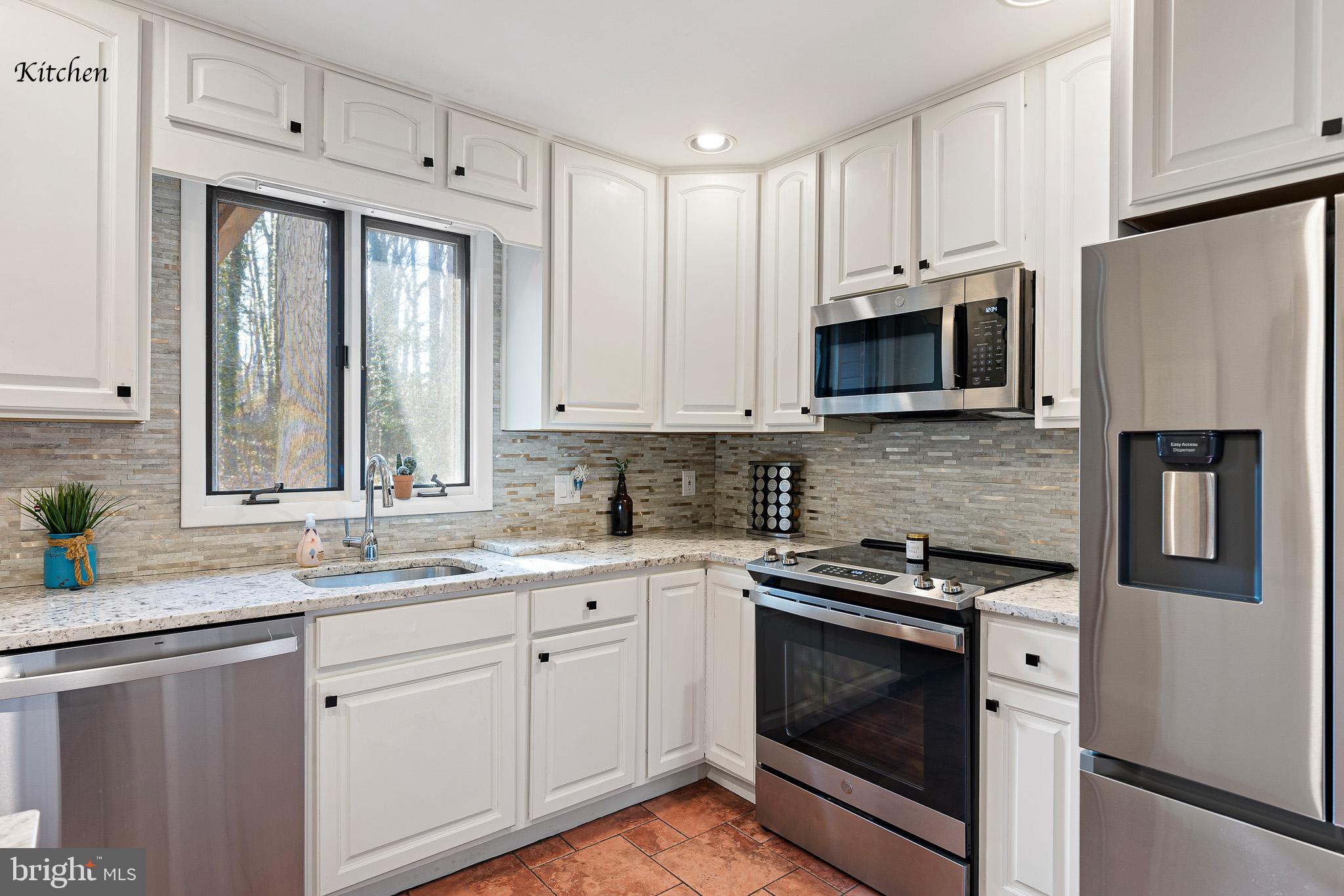 KINGSTON ACRES - Residential