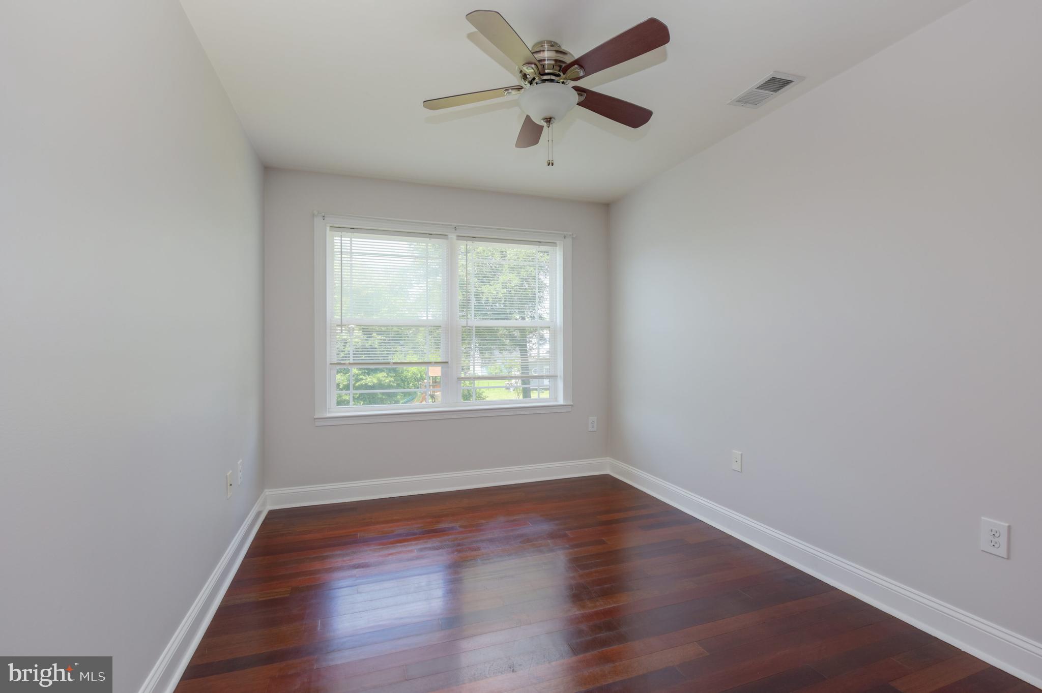 DOUGLAS PARK - Residential Lease