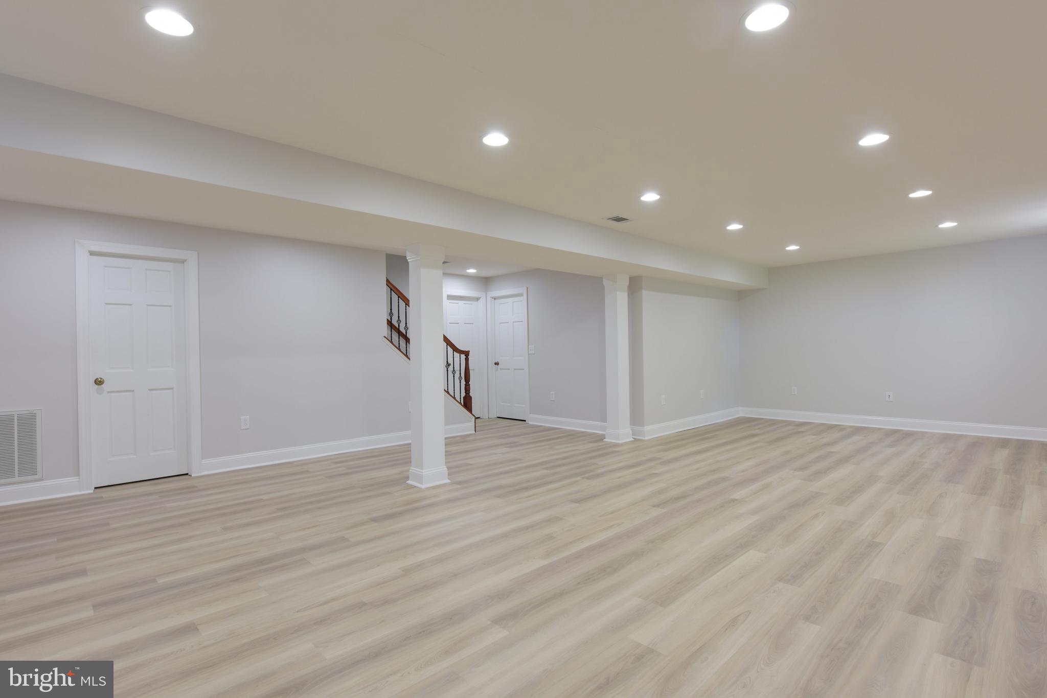 DOUGLAS PARK - Residential Lease