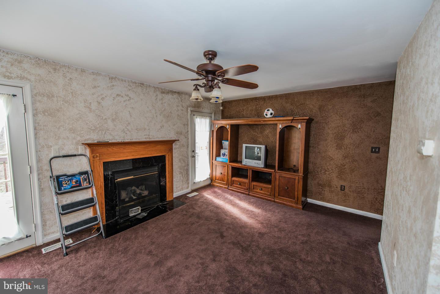 SWAN POND - Residential