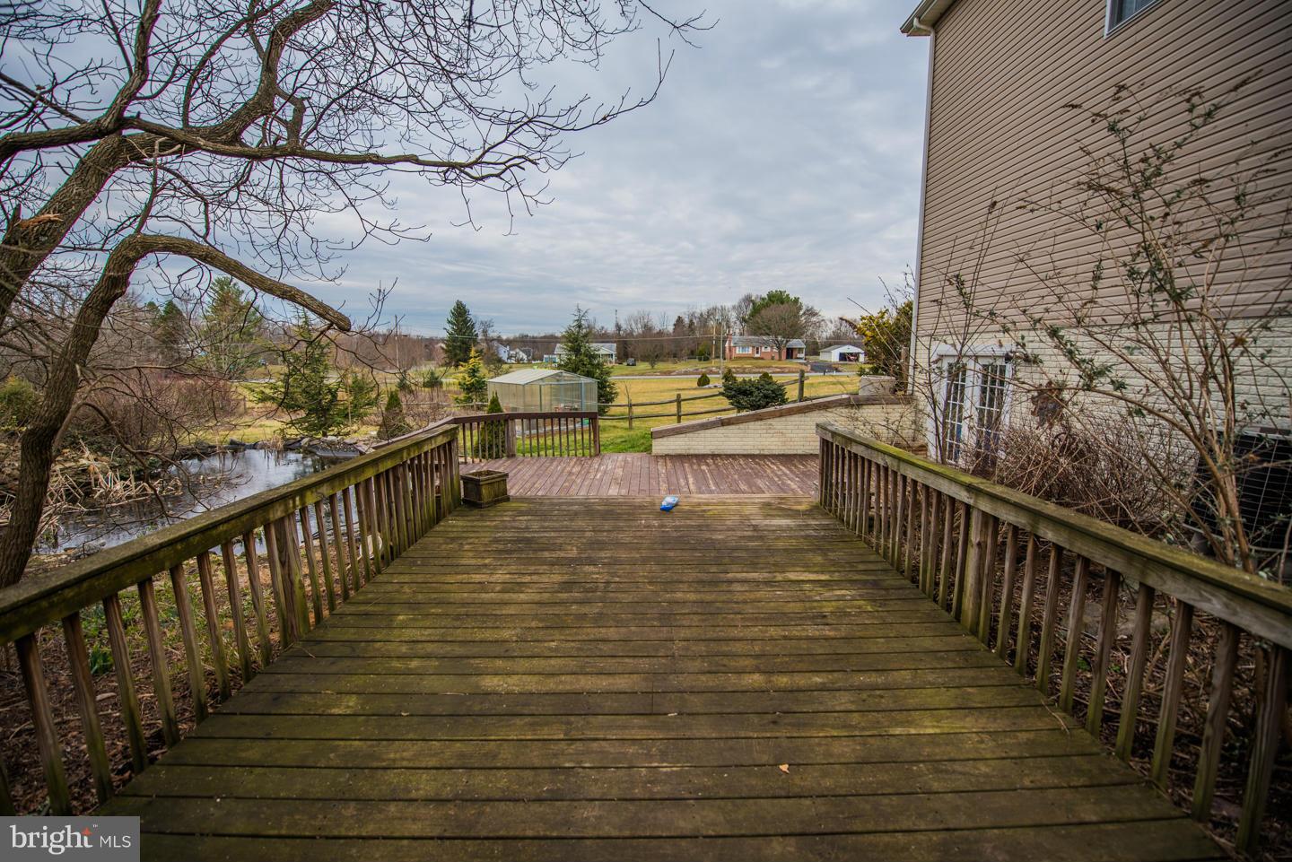 SWAN POND - Residential