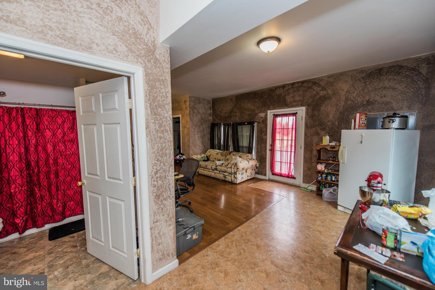 SWAN POND - Residential