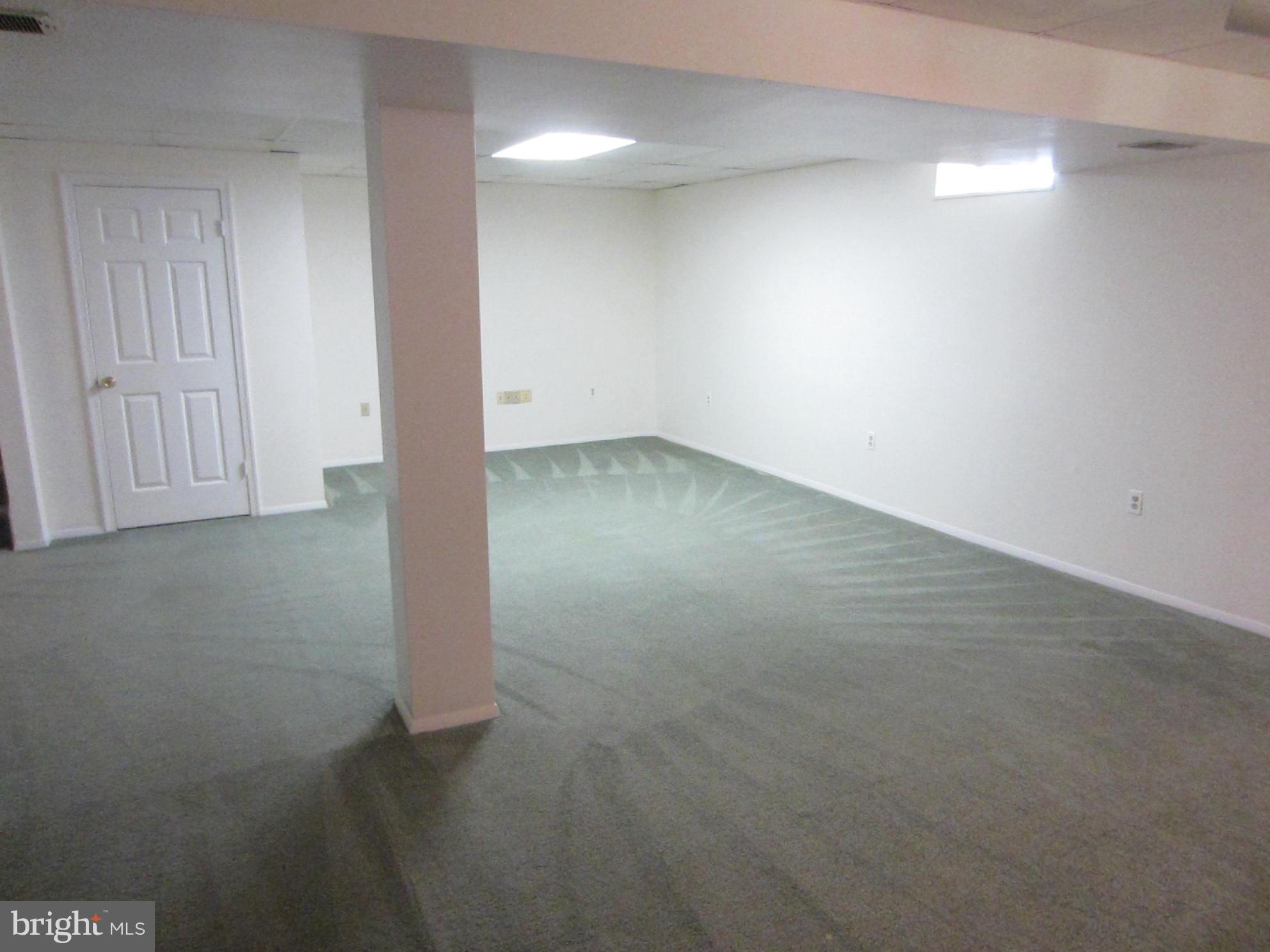 WOODSTONE - Residential Lease