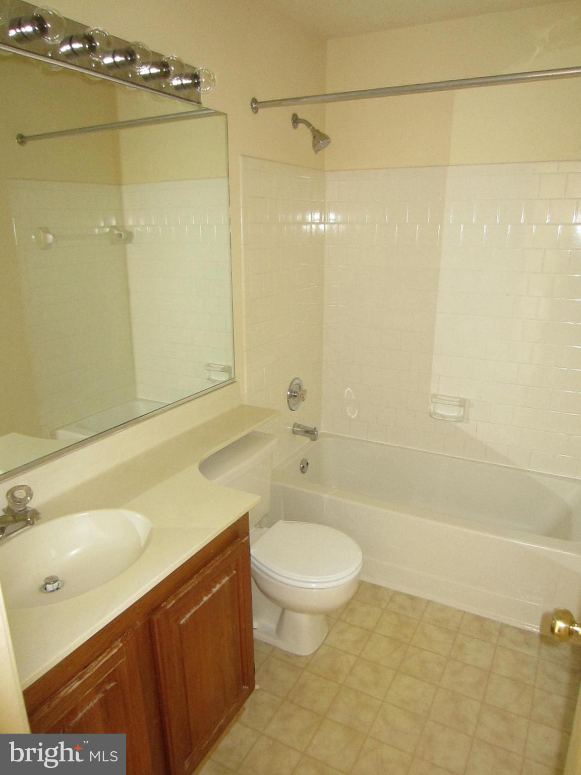 WOODSTONE - Residential Lease