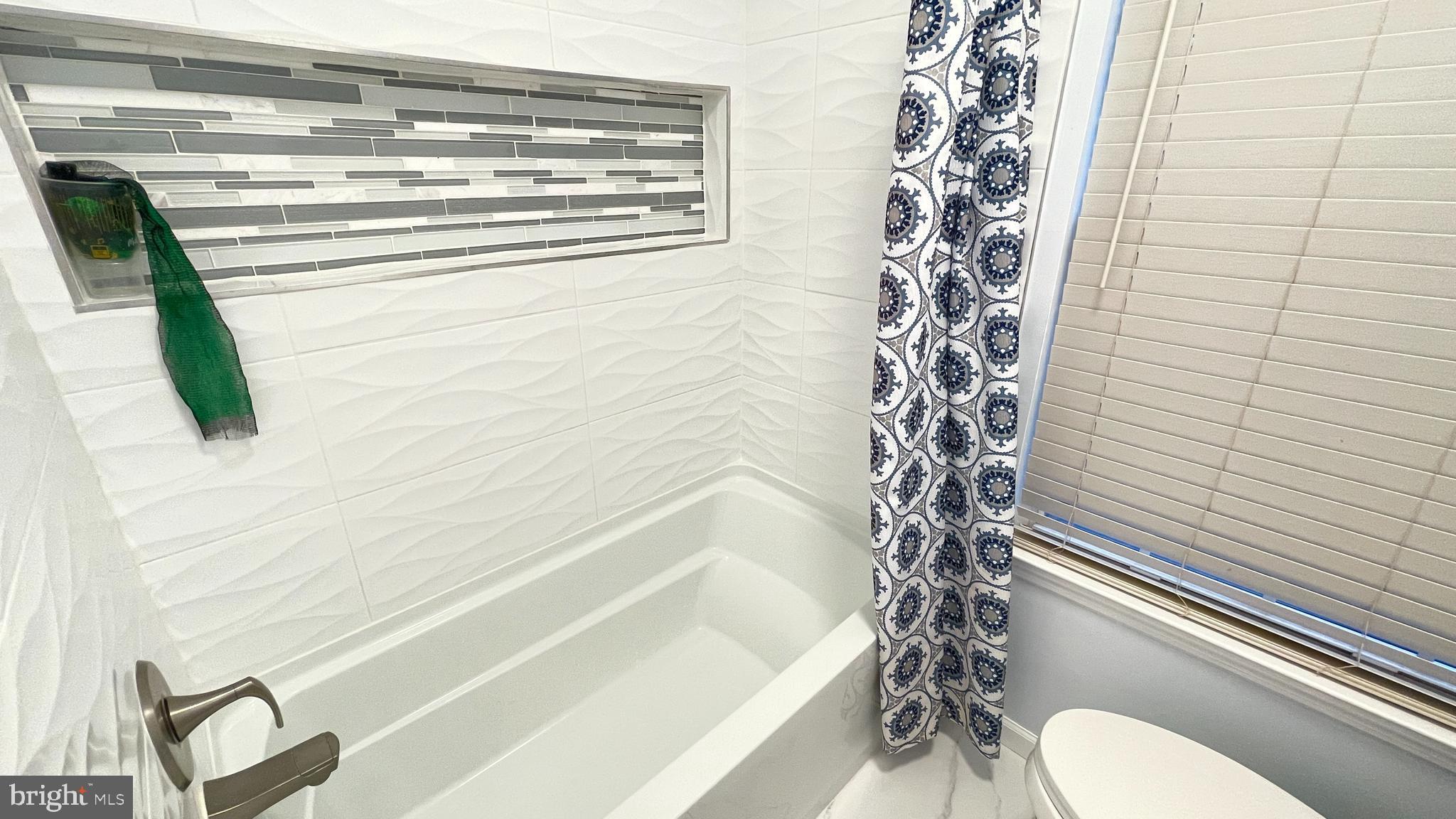 FERNSHIRE FARMS - Residential Lease