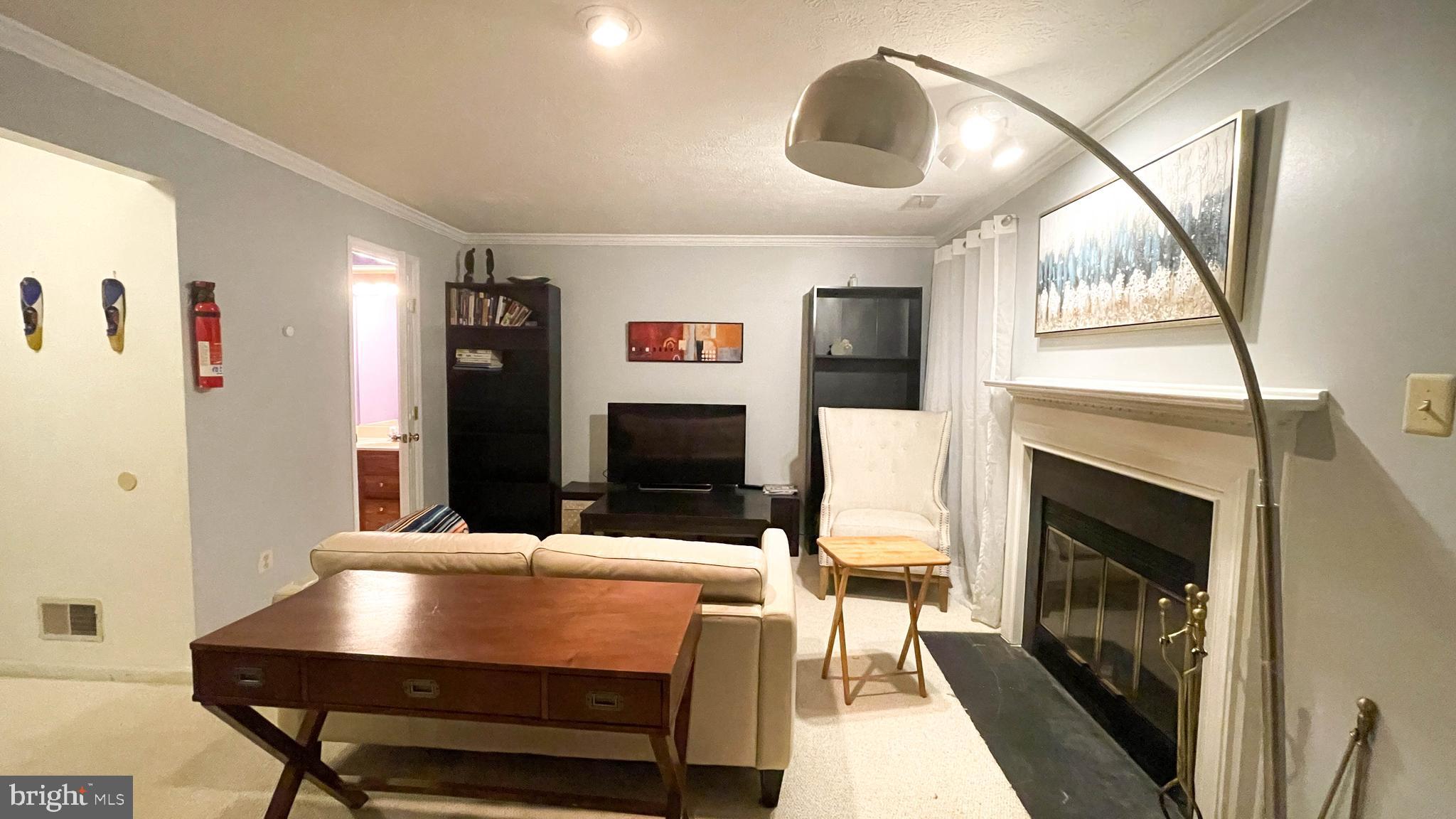 FERNSHIRE FARMS - Residential Lease