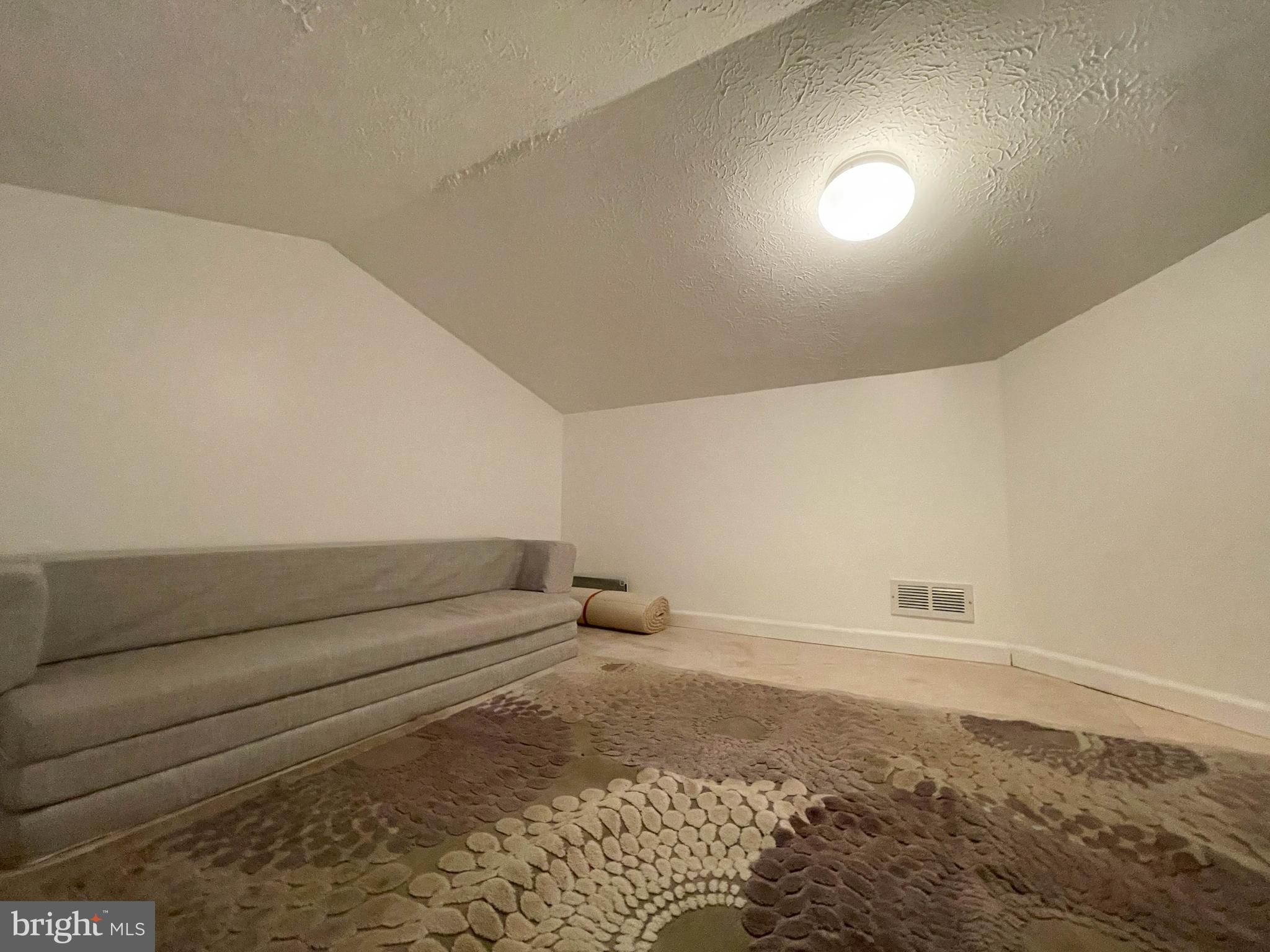 FERNSHIRE FARMS - Residential Lease