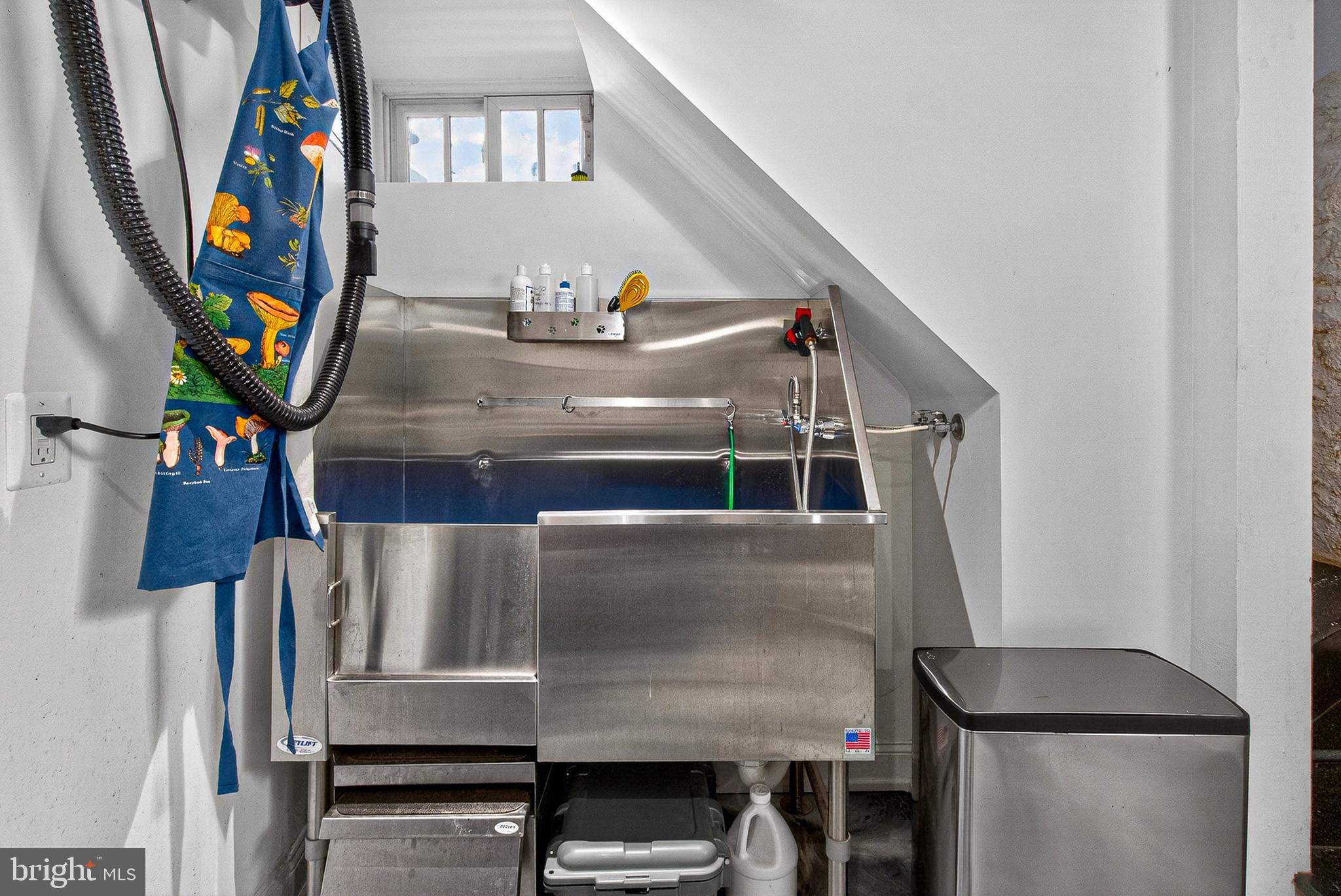 POPLAR HILL - Residential