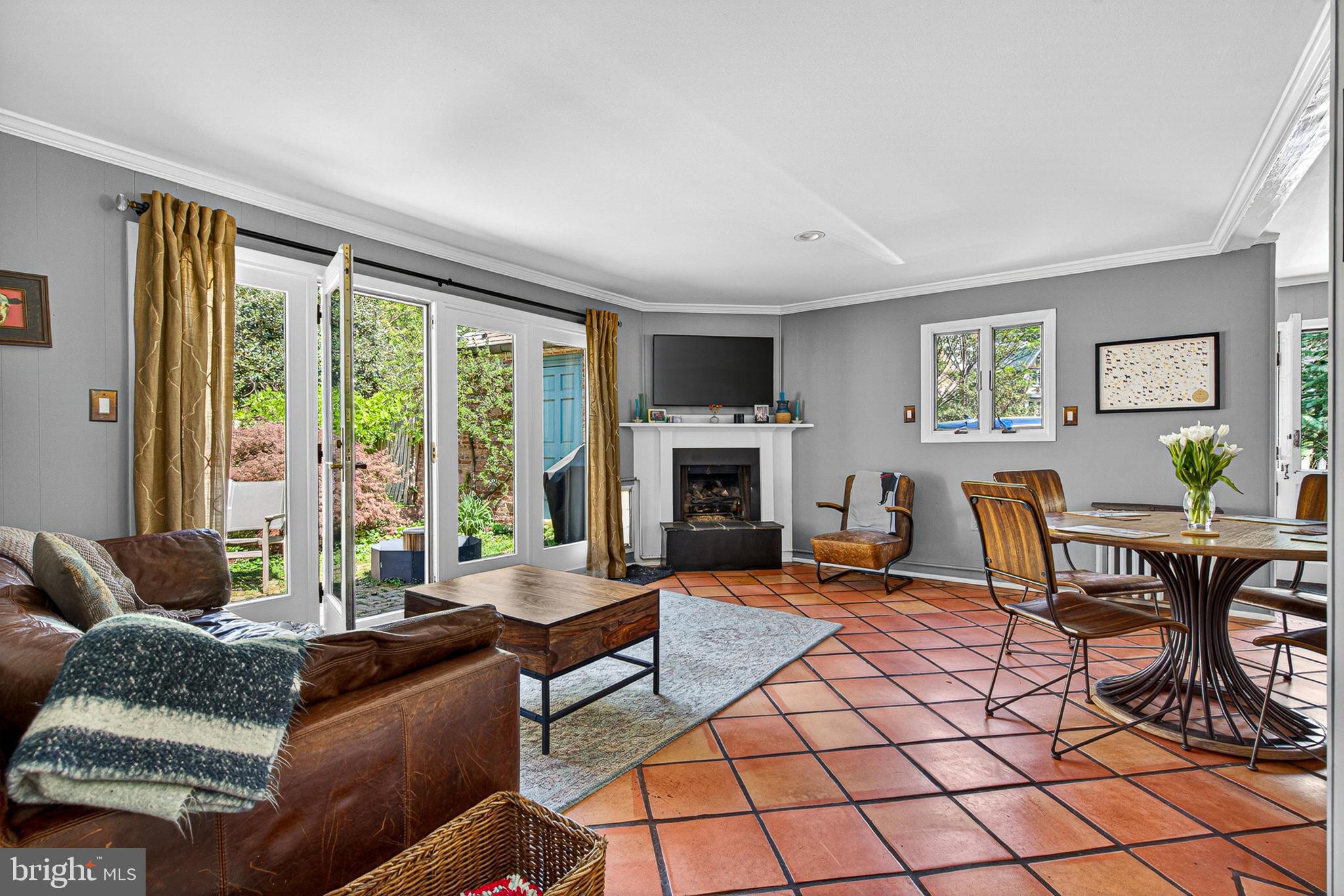 POPLAR HILL - Residential