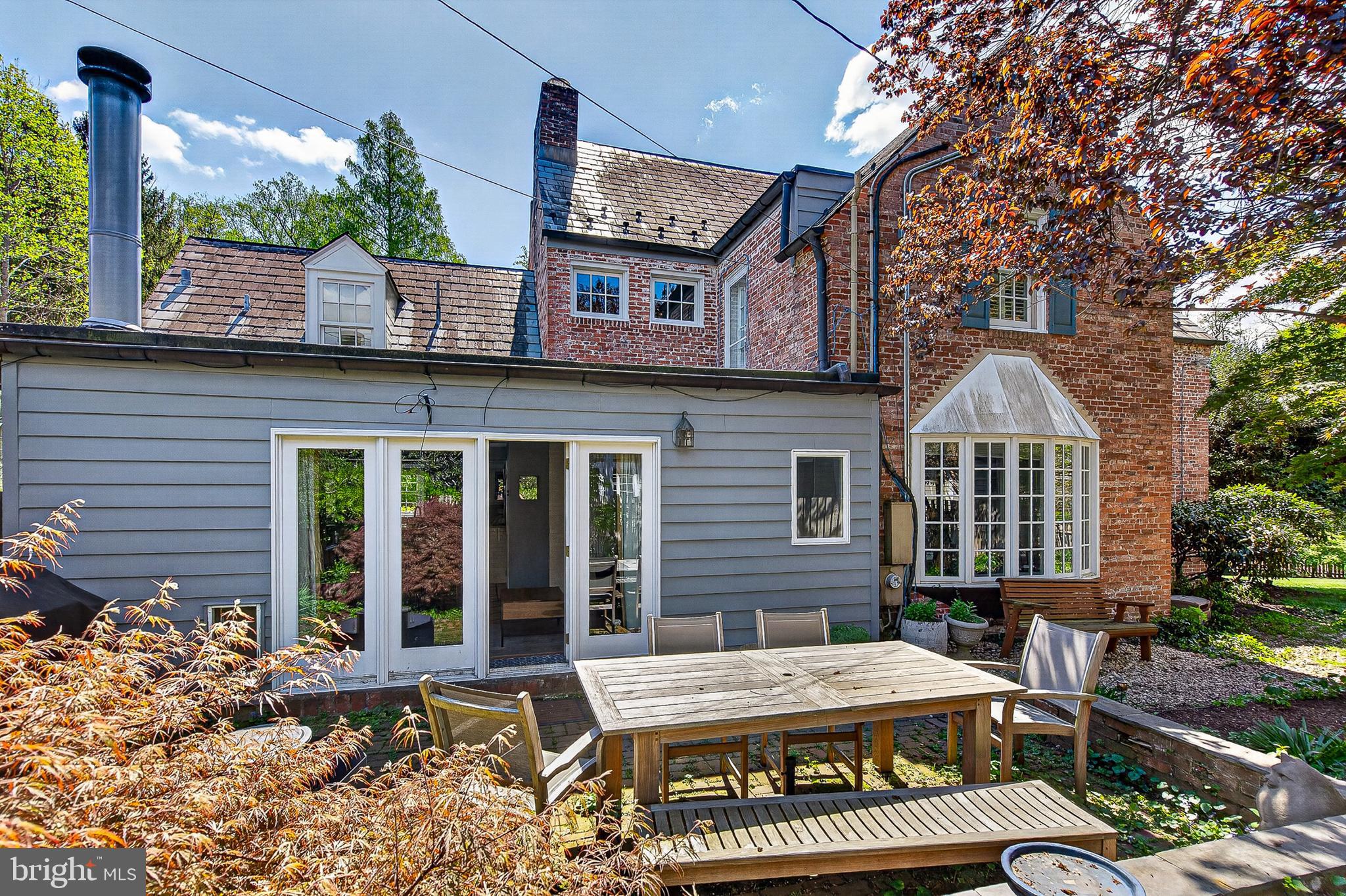 POPLAR HILL - Residential