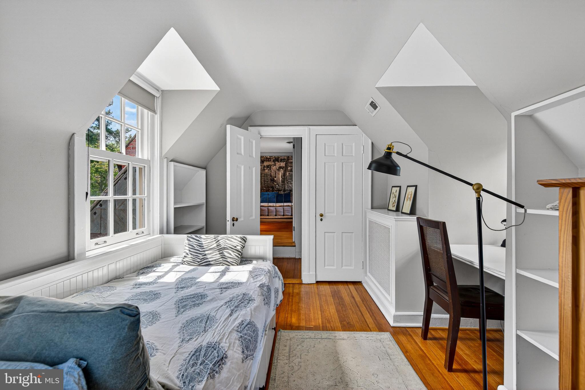 POPLAR HILL - Residential