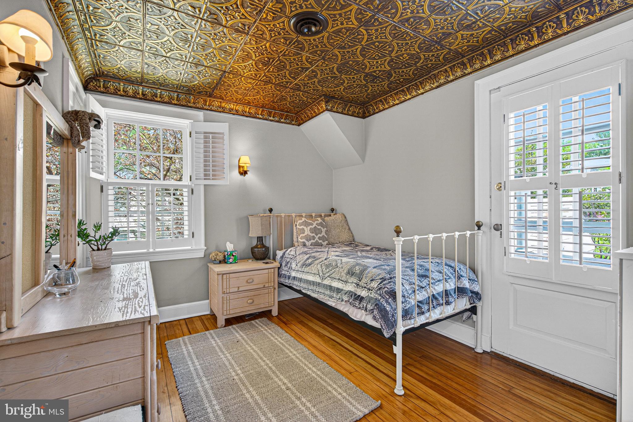 POPLAR HILL - Residential