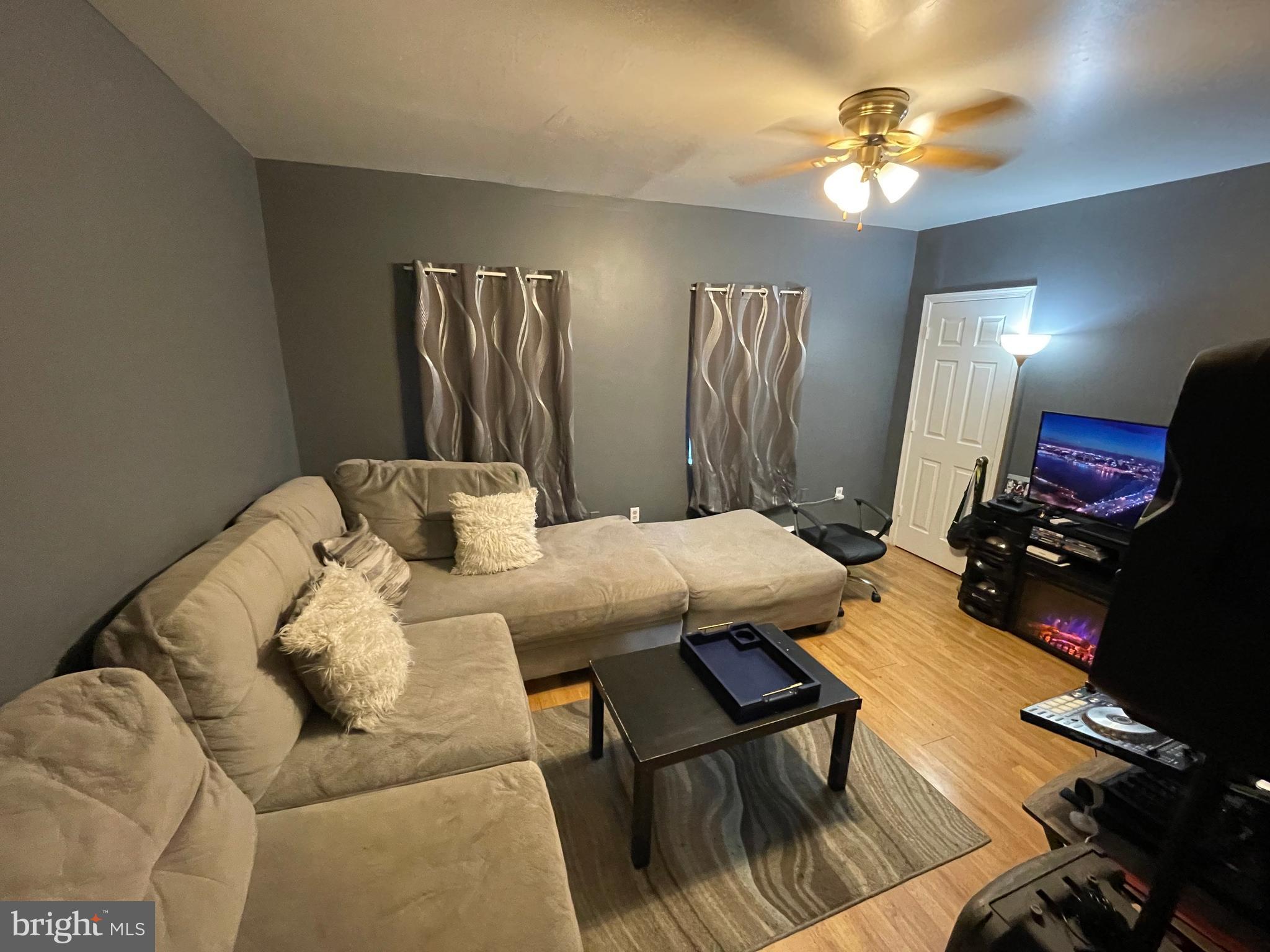 BROOKLYN - Residential