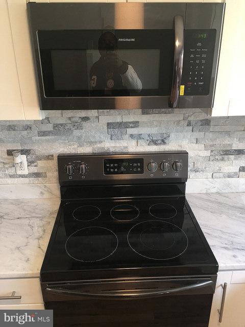 TEN ACRES - Residential