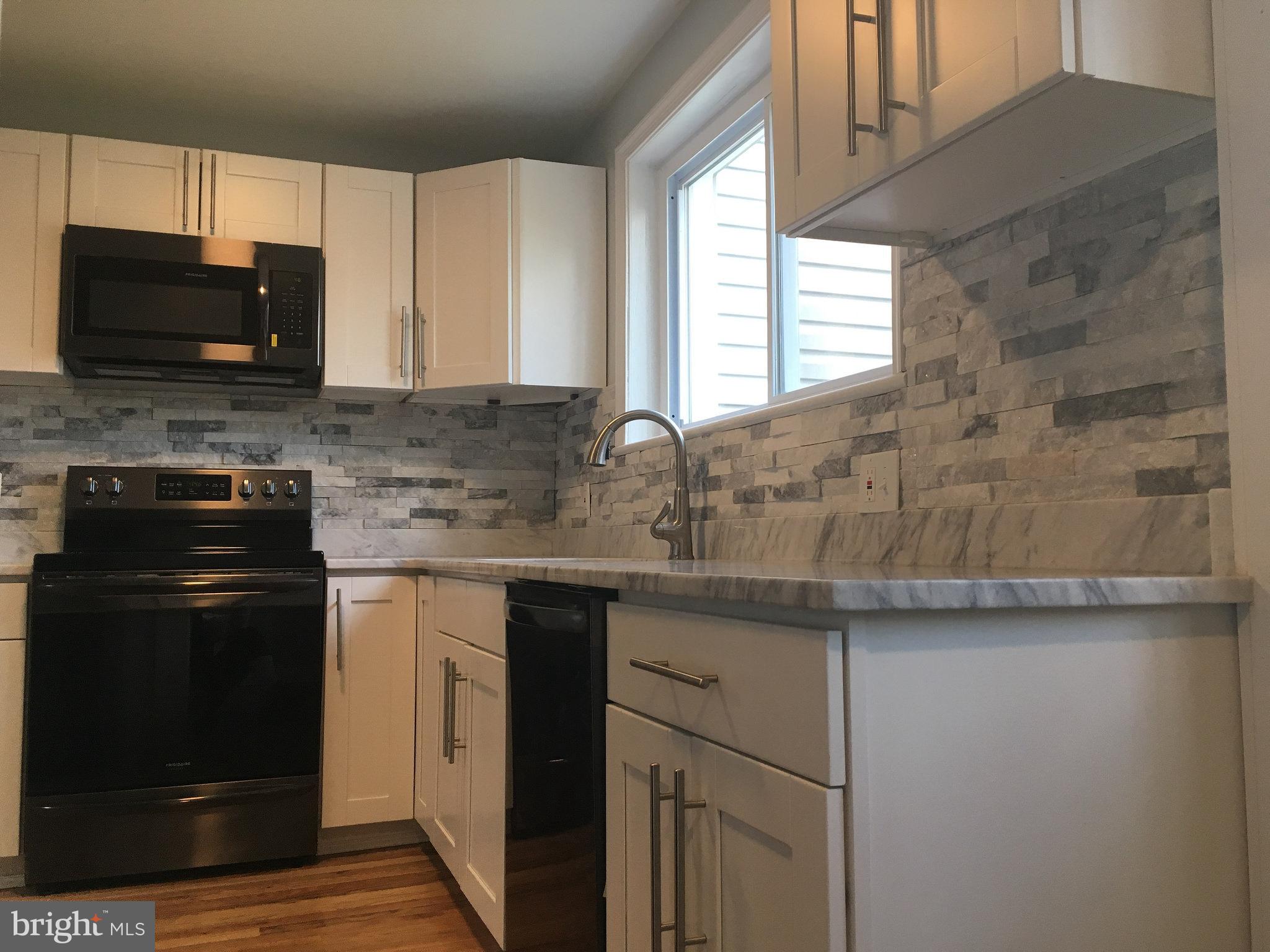 TEN ACRES - Residential