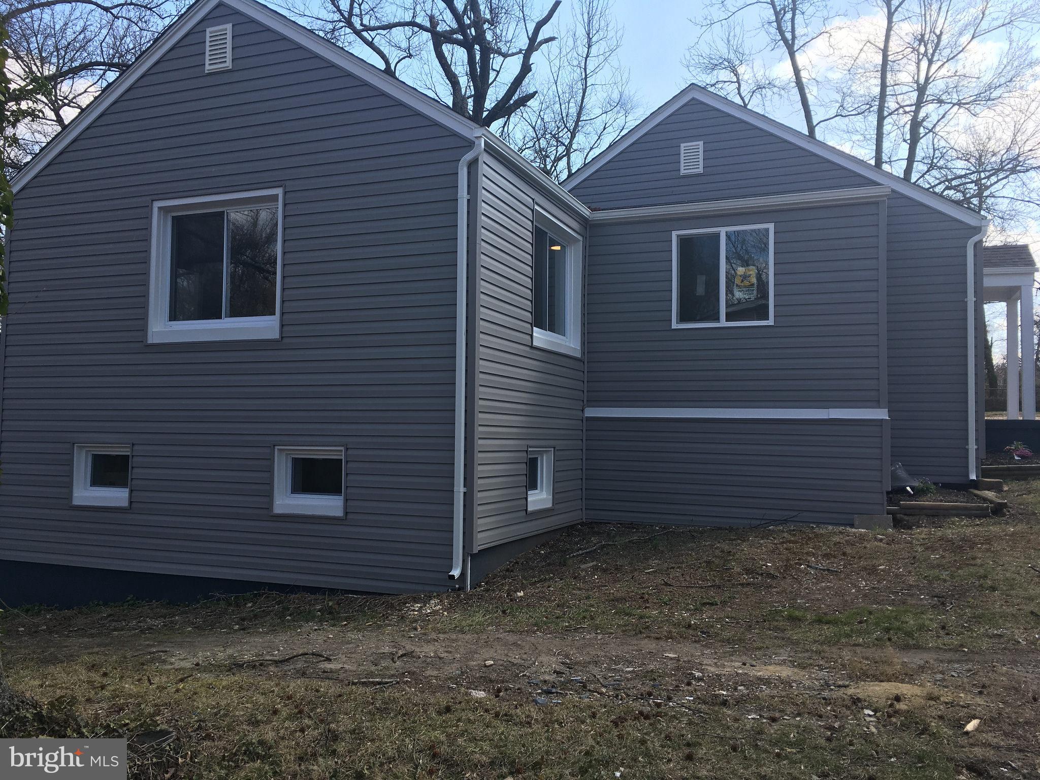 TEN ACRES - Residential