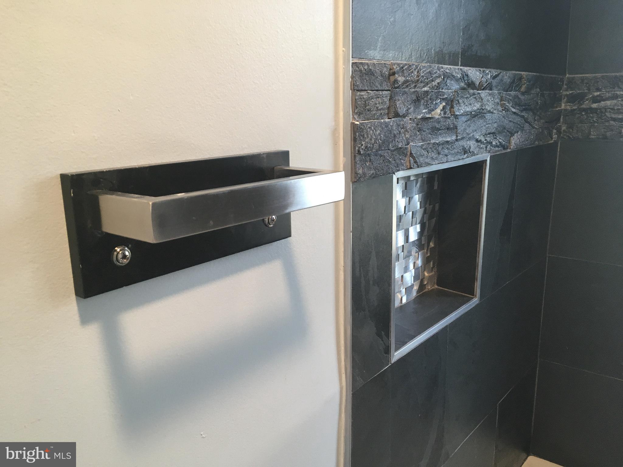 TEN ACRES - Residential