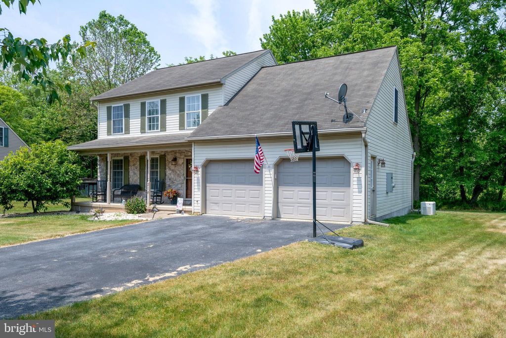 Photo of 214 HOLLY LN, LANCASTER, PA 17602 (MLS # PALA2035862)