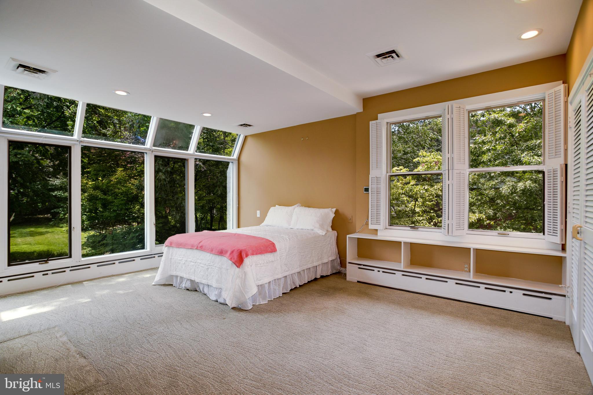 CLEVELAND PARK - Residential