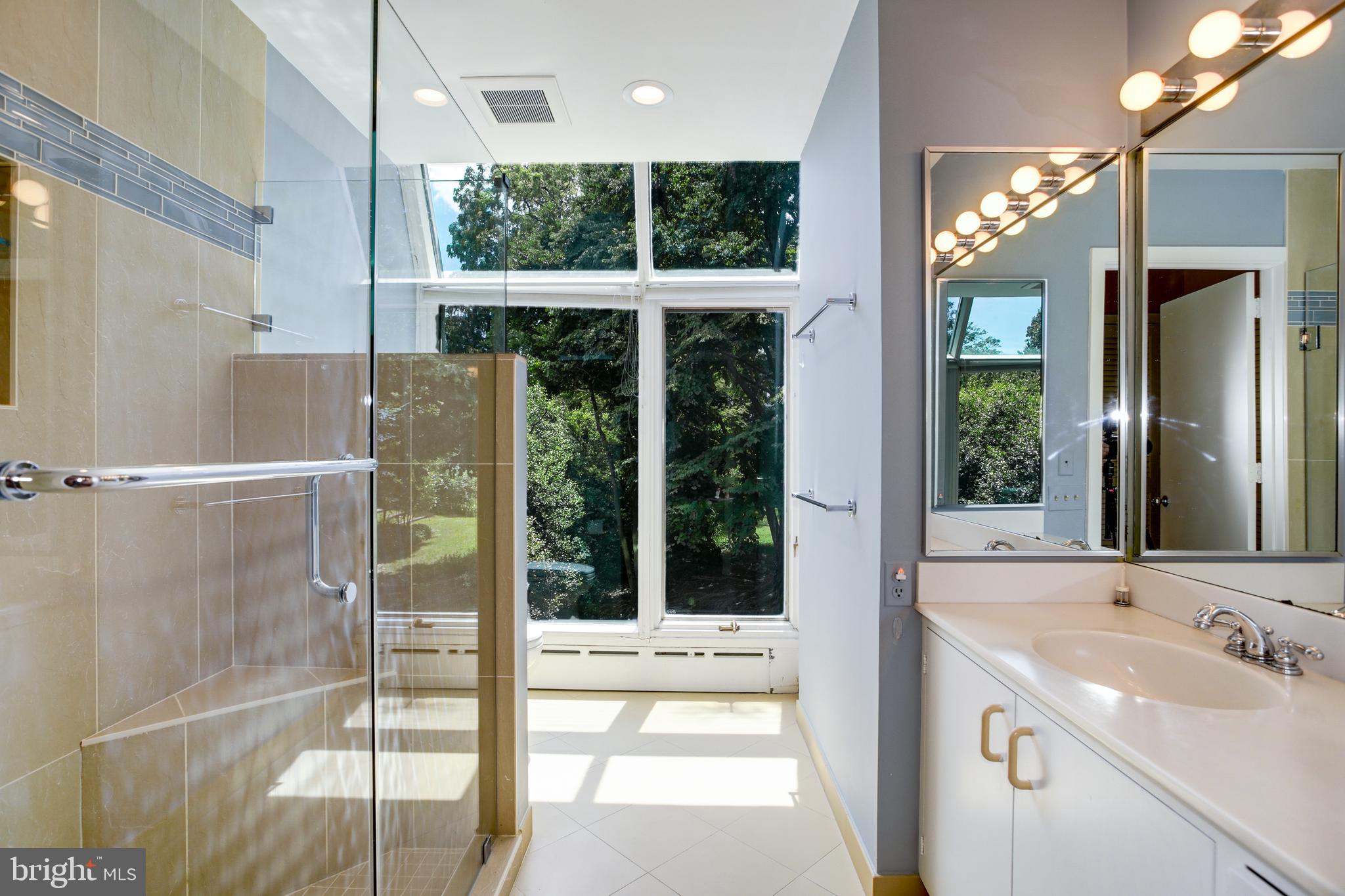 CLEVELAND PARK - Residential