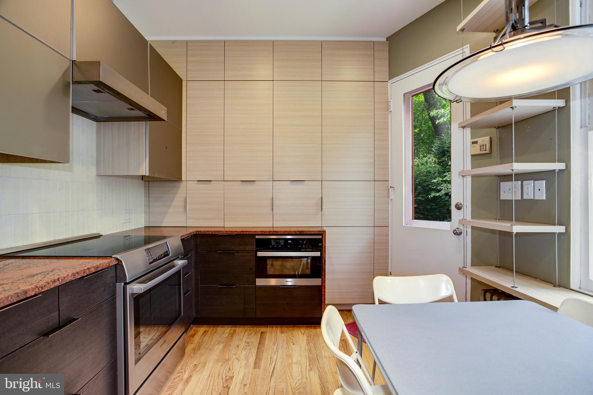 CLEVELAND PARK - Residential