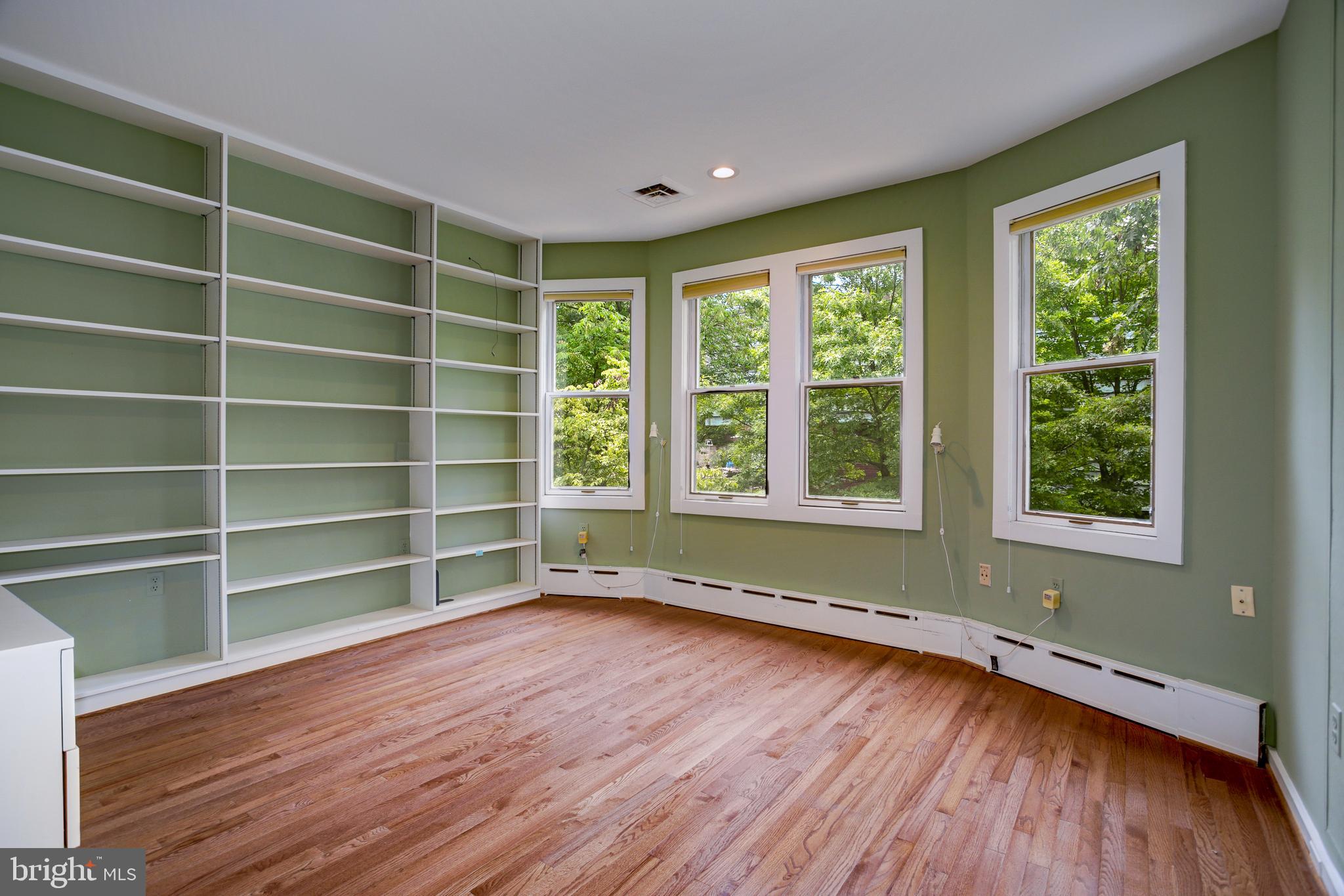 CLEVELAND PARK - Residential