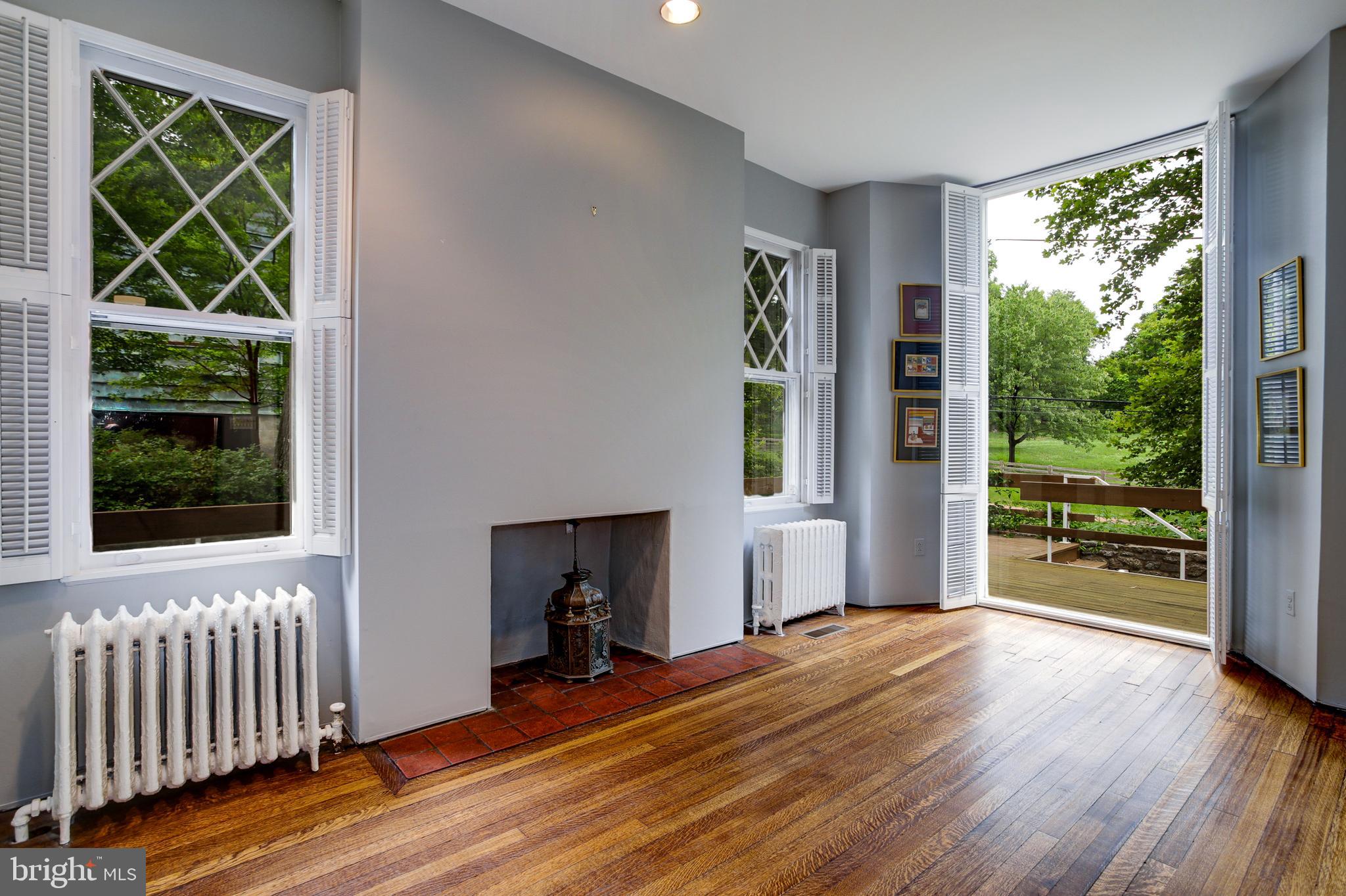 CLEVELAND PARK - Residential