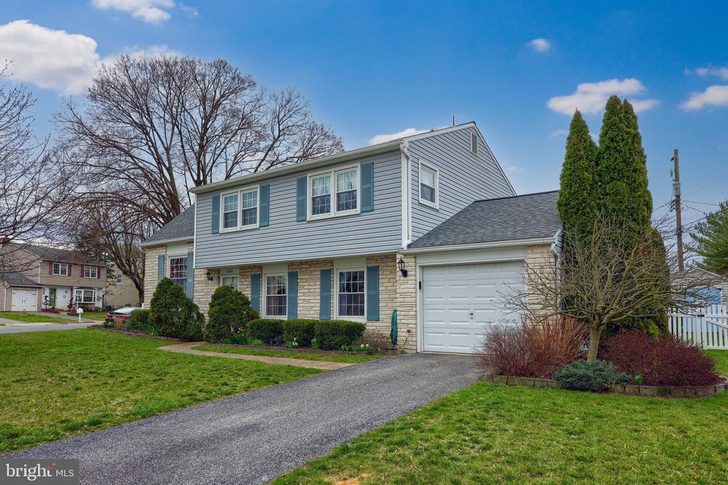Photo of 1604 ROBERT RD, LANCASTER, PA 17601 (MLS # PALA2032696)