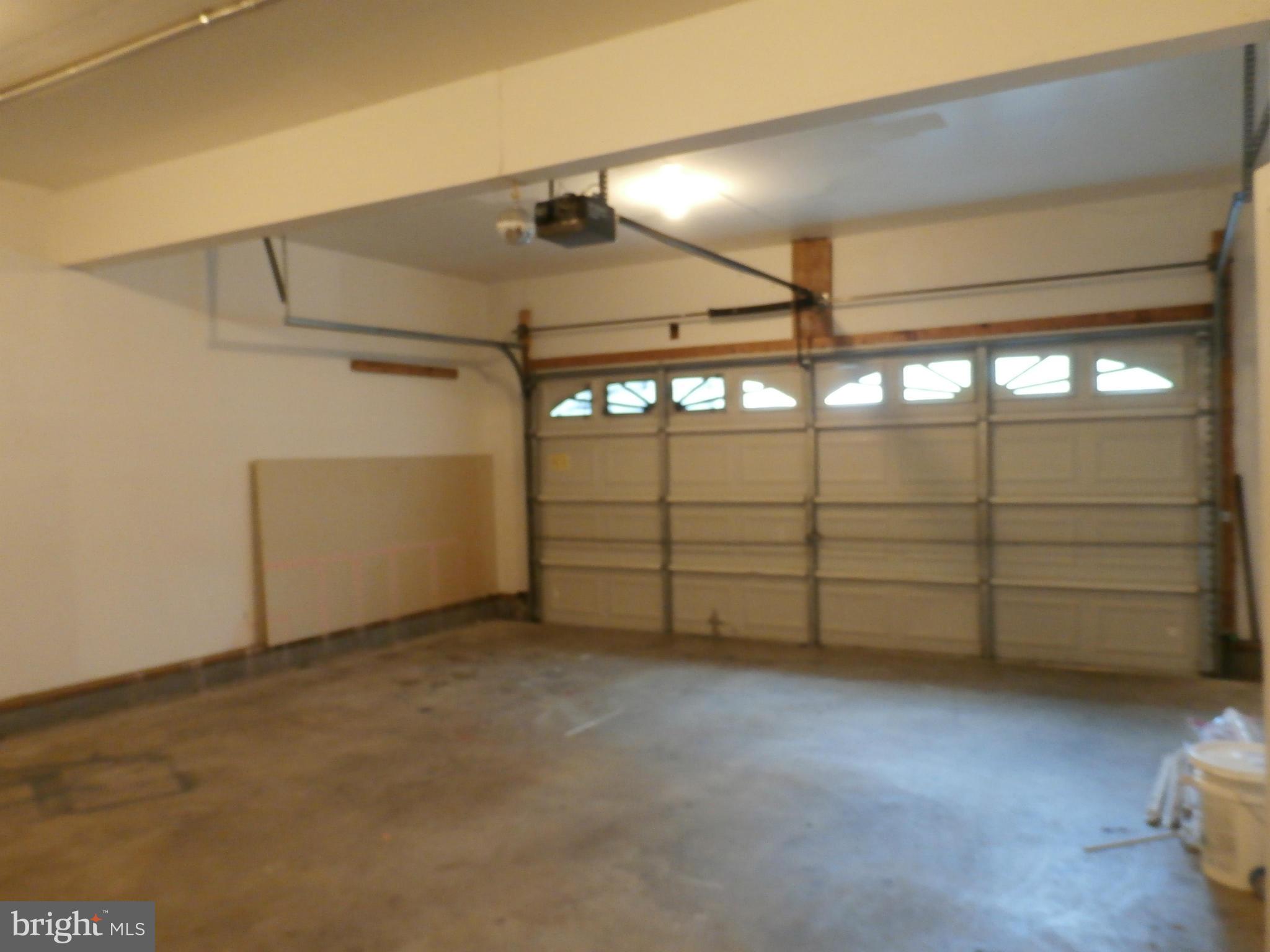 KINGSWOOD - Residential