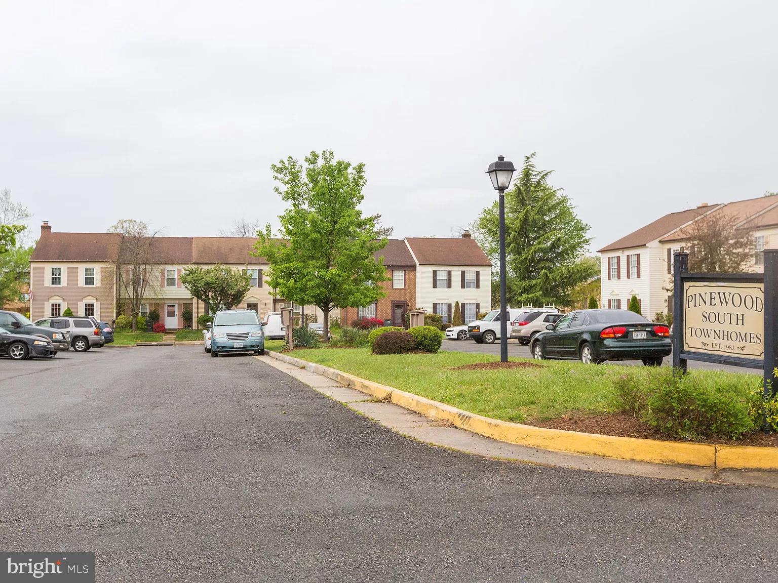 PINEWOOD SOUTH - Residential Lease