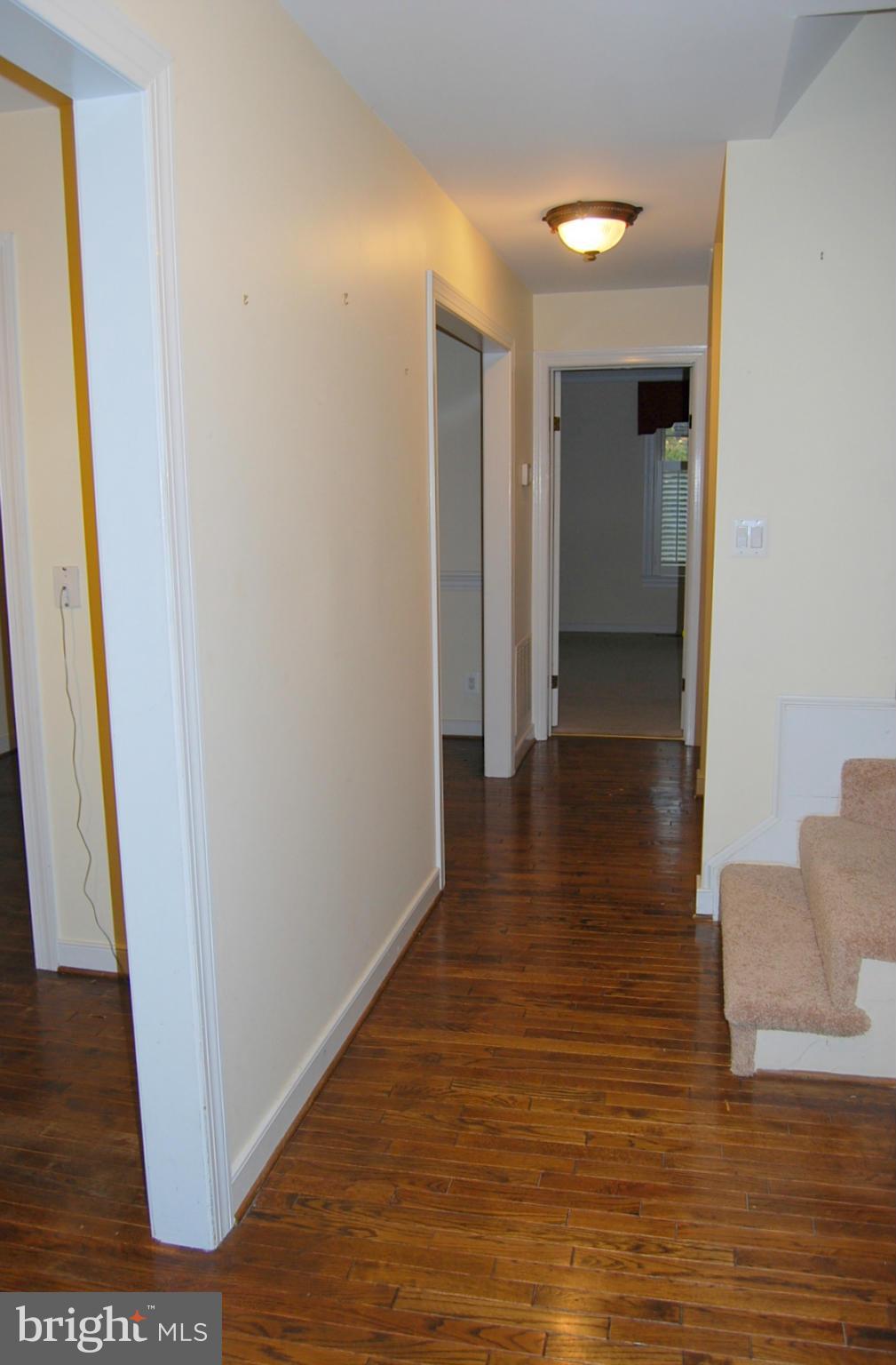 COLLEGE HILL TOWNHOMES - Residential