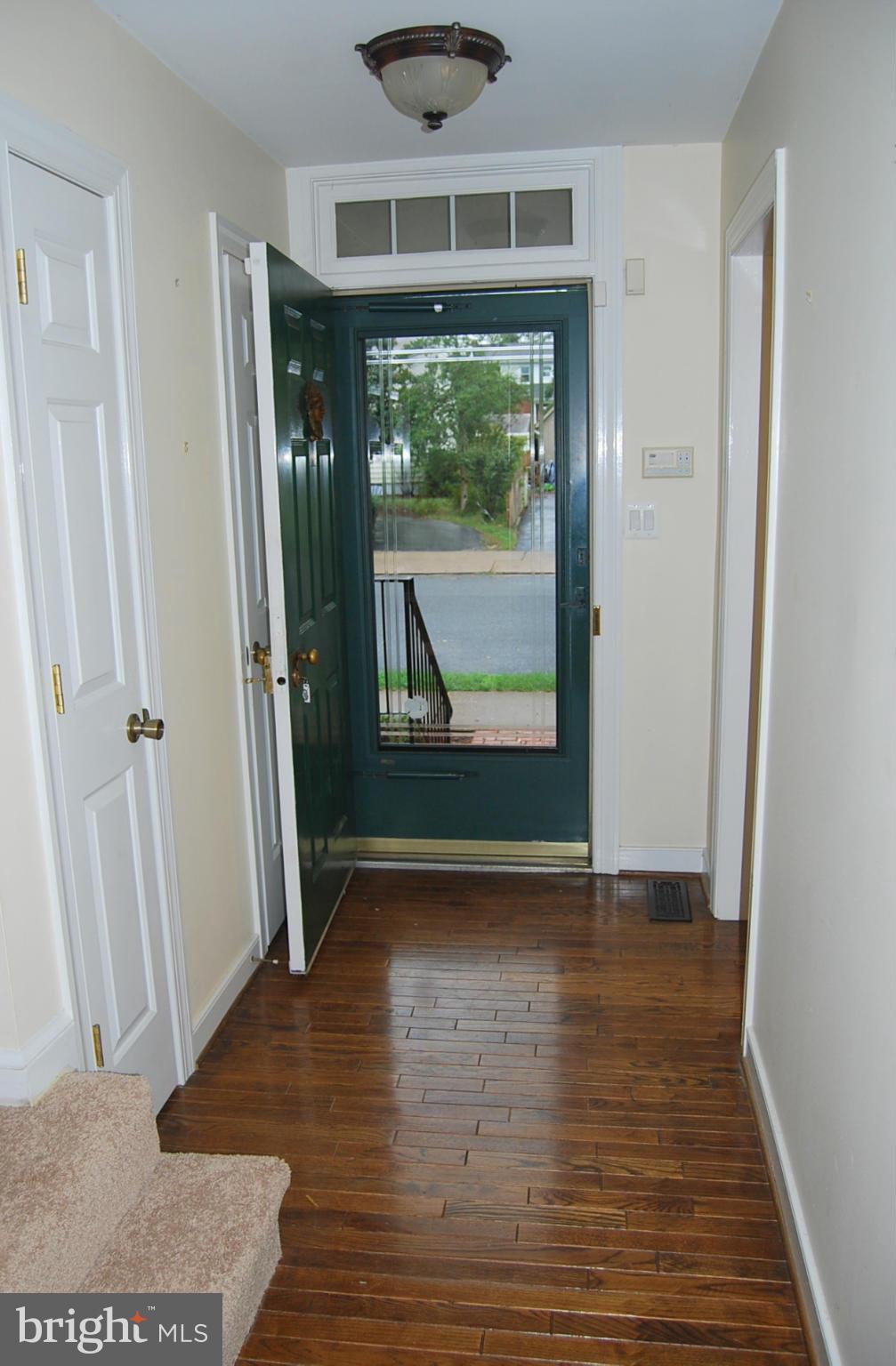 COLLEGE HILL TOWNHOMES - Residential