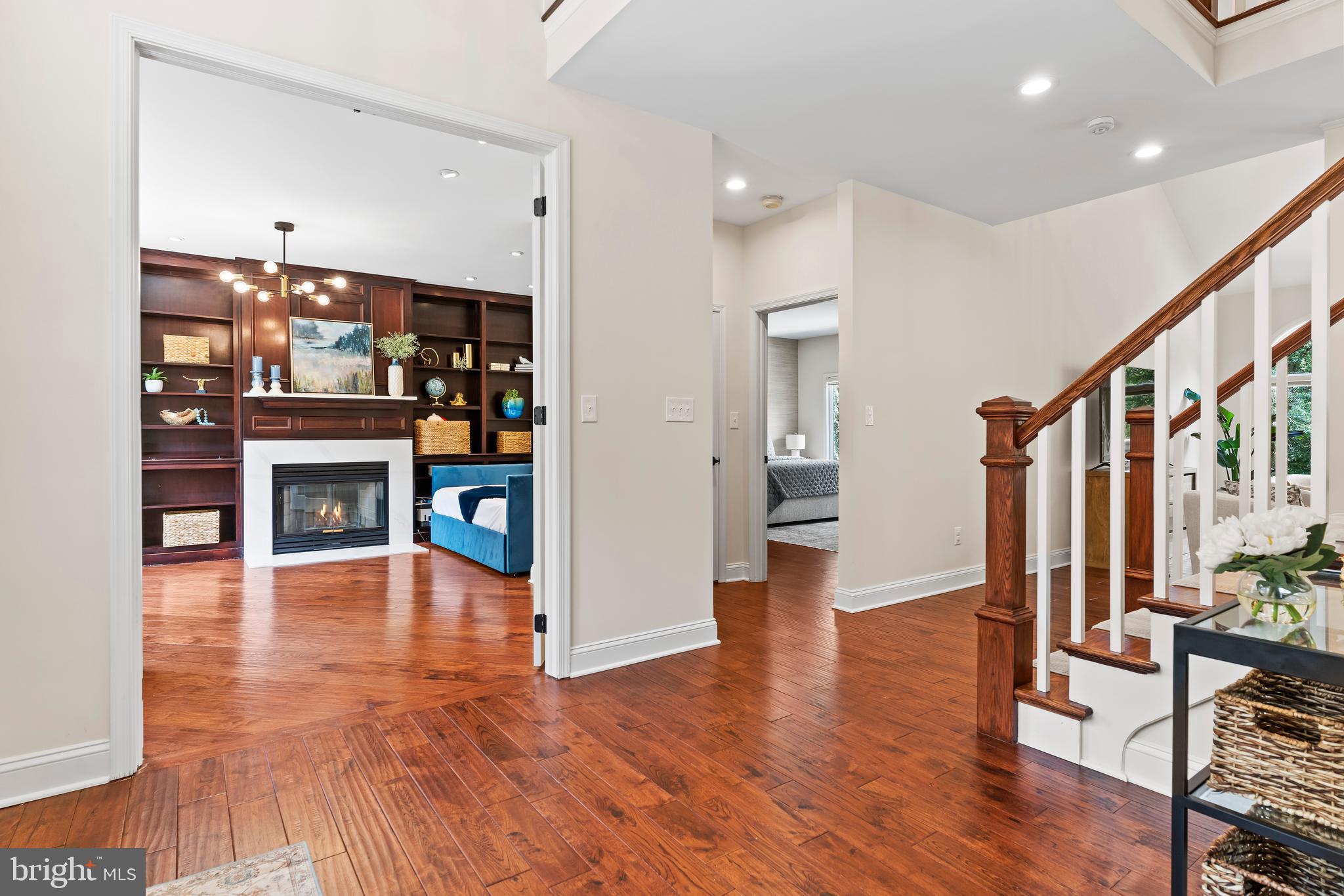 FLORIBUNDA - Residential