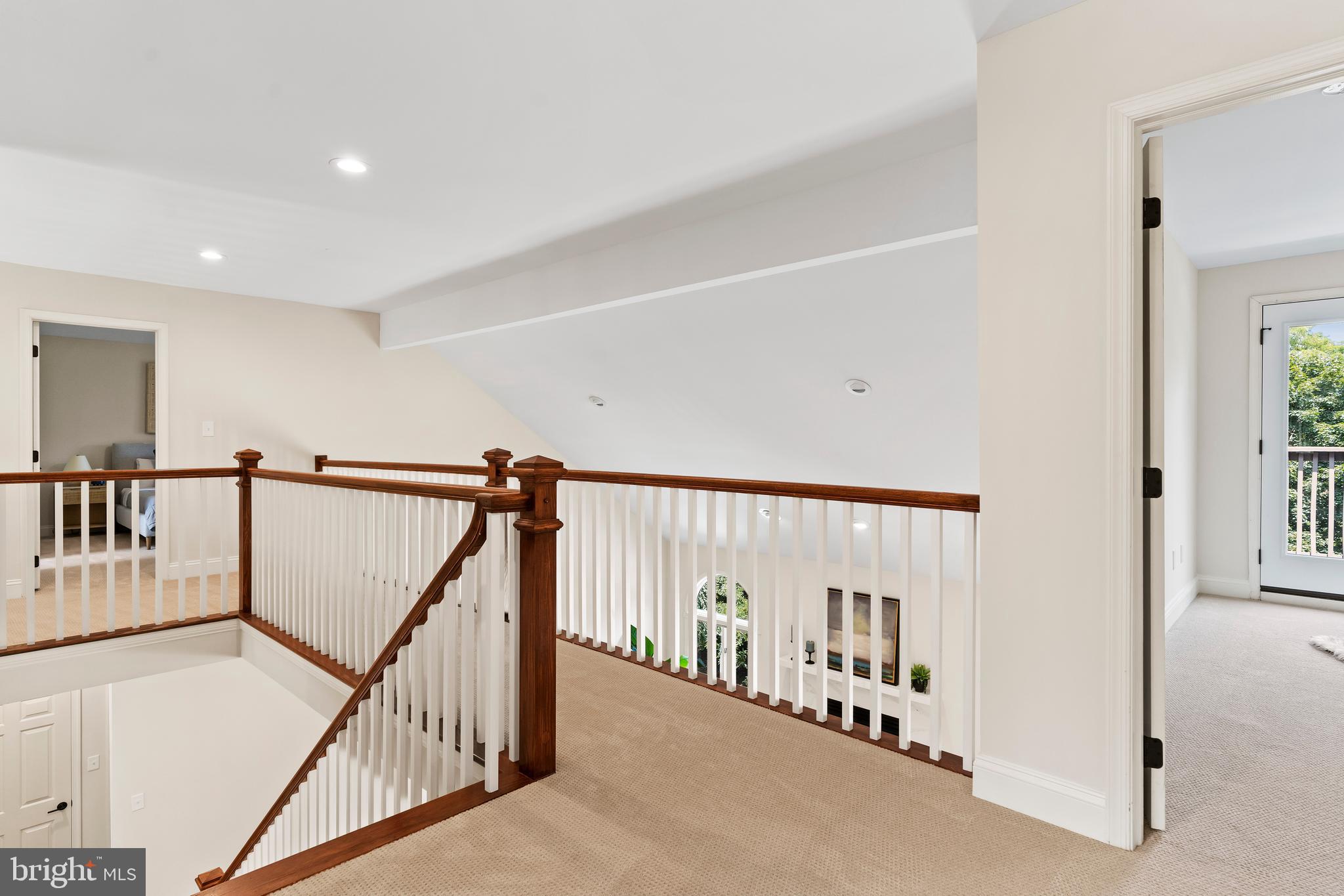 FLORIBUNDA - Residential