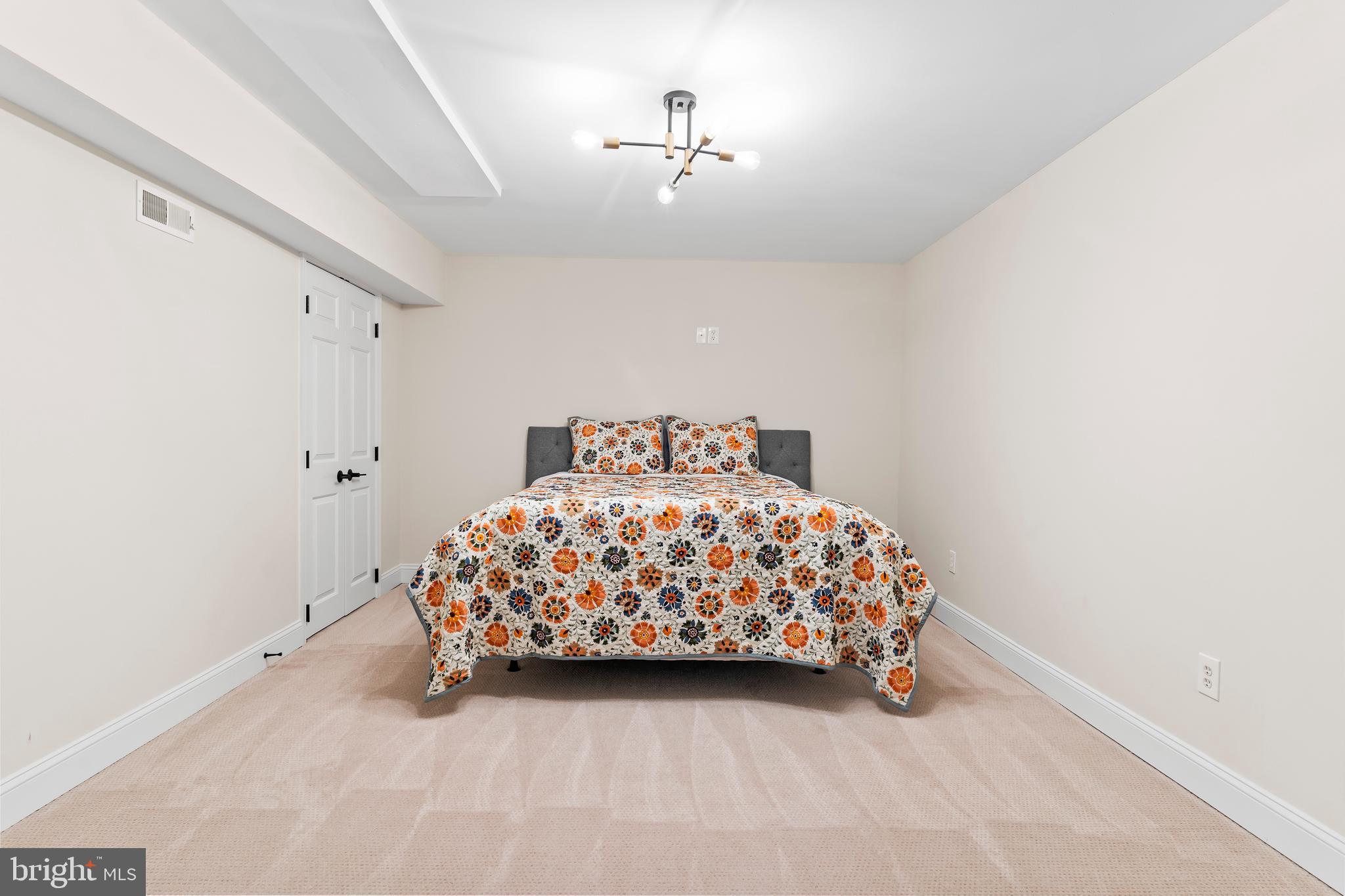 FLORIBUNDA - Residential