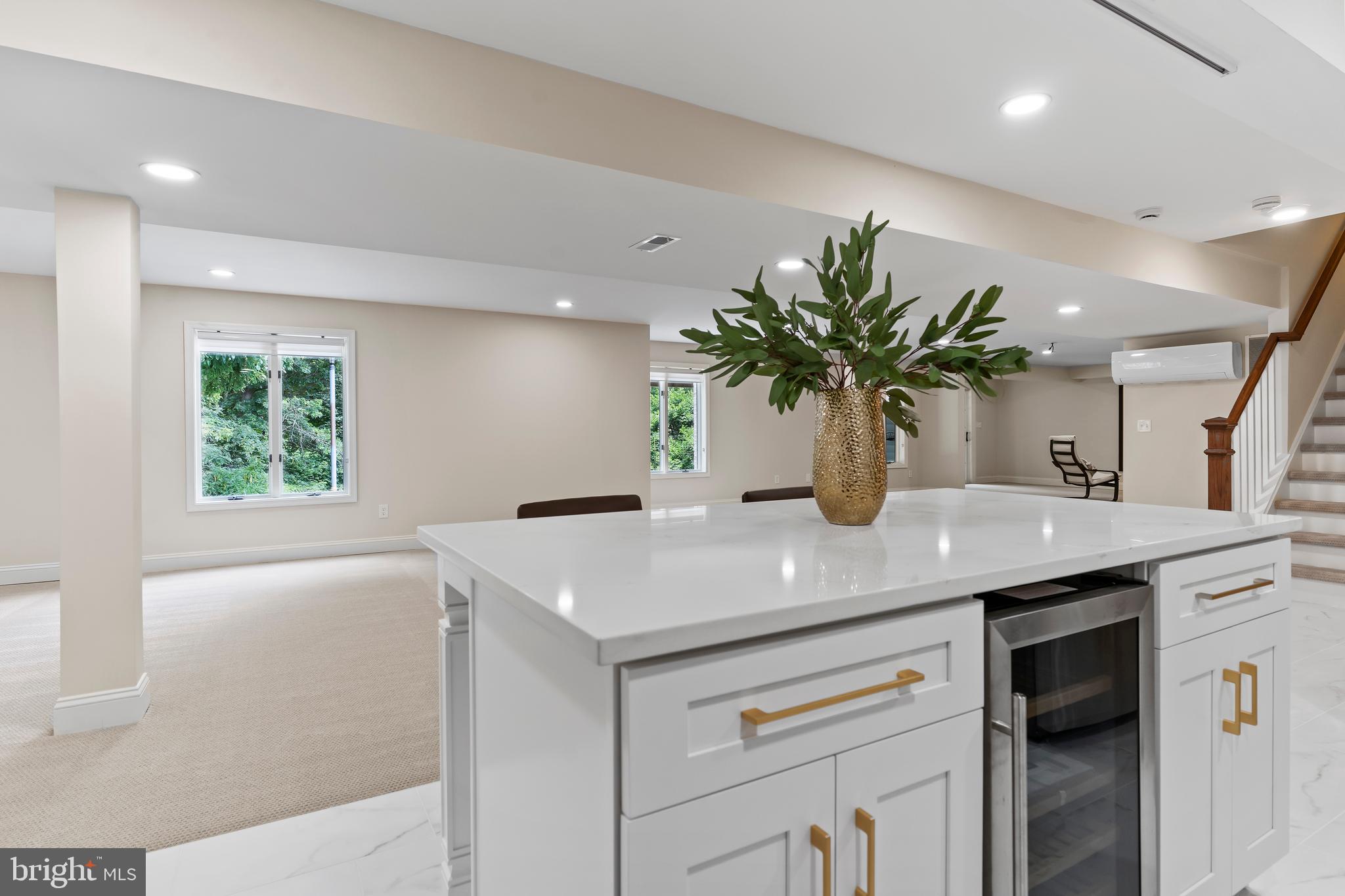 FLORIBUNDA - Residential