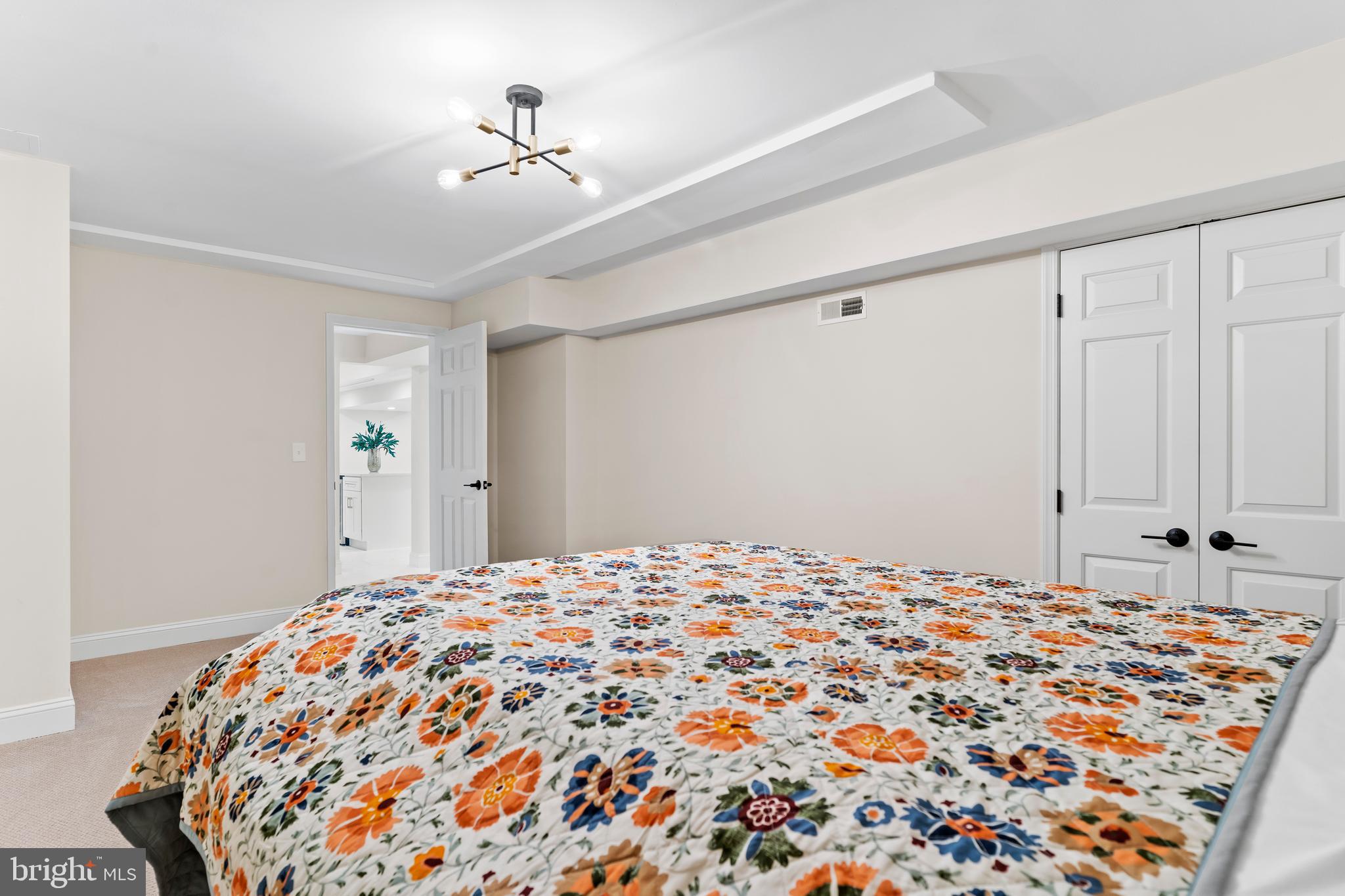 FLORIBUNDA - Residential